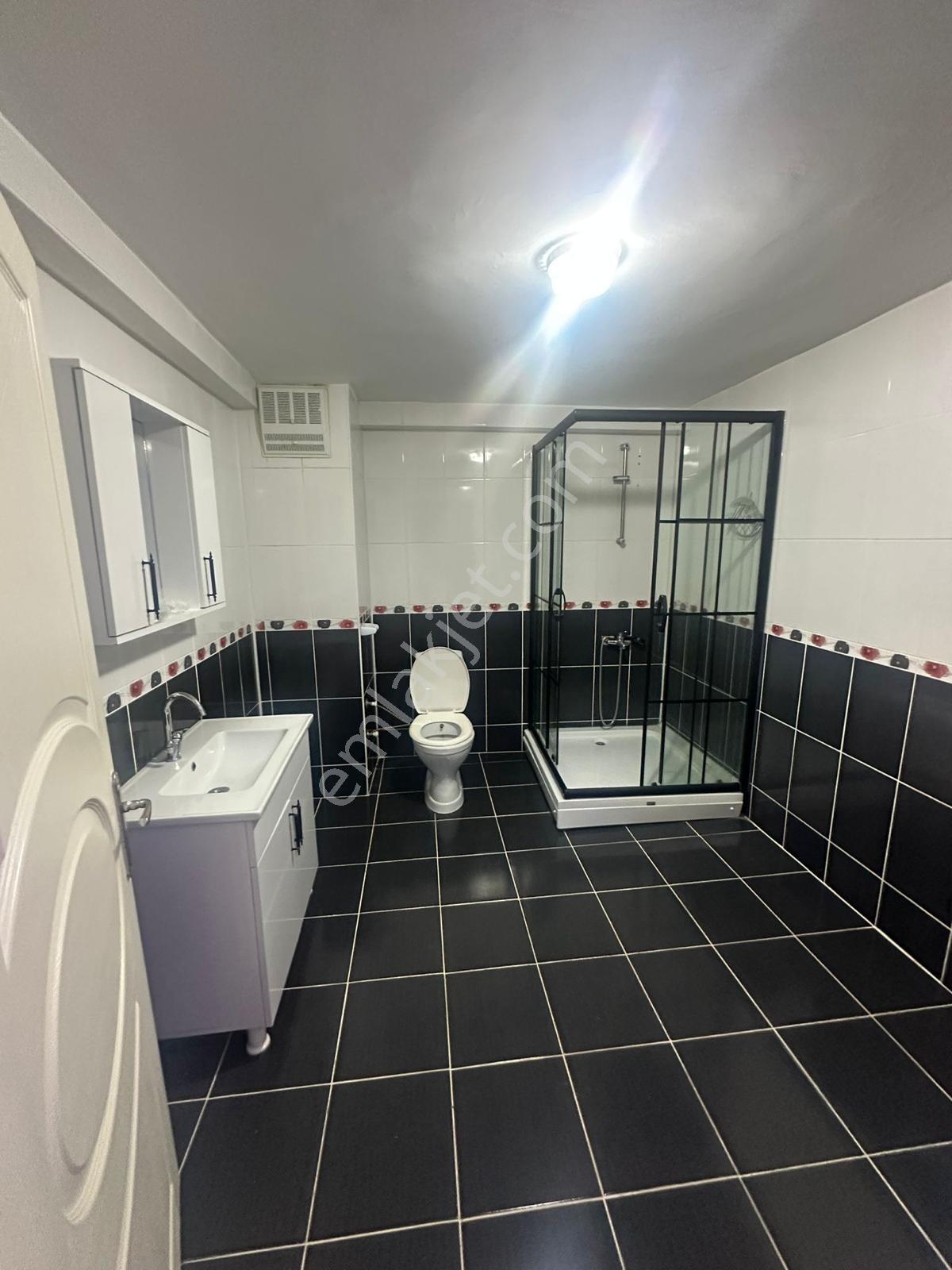 Yeni Mah. Çarşı İçi Kiralık Geniş 2+1 125m² Teraslı Daire - Görsel 24