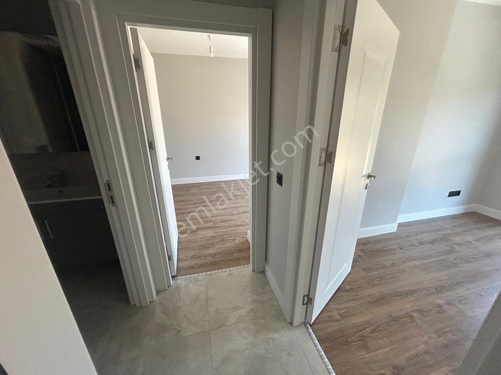 Üsküdar Mehmet Akif Ersoy'da Yeni Site Merkezi Konum 2+1 Satılık - Görsel 33