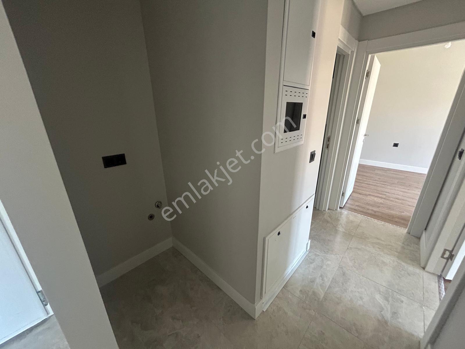Üsküdar Mehmet Akif Ersoy'da Yeni Site Merkezi Konum 2+1 Satılık - Görsel 4