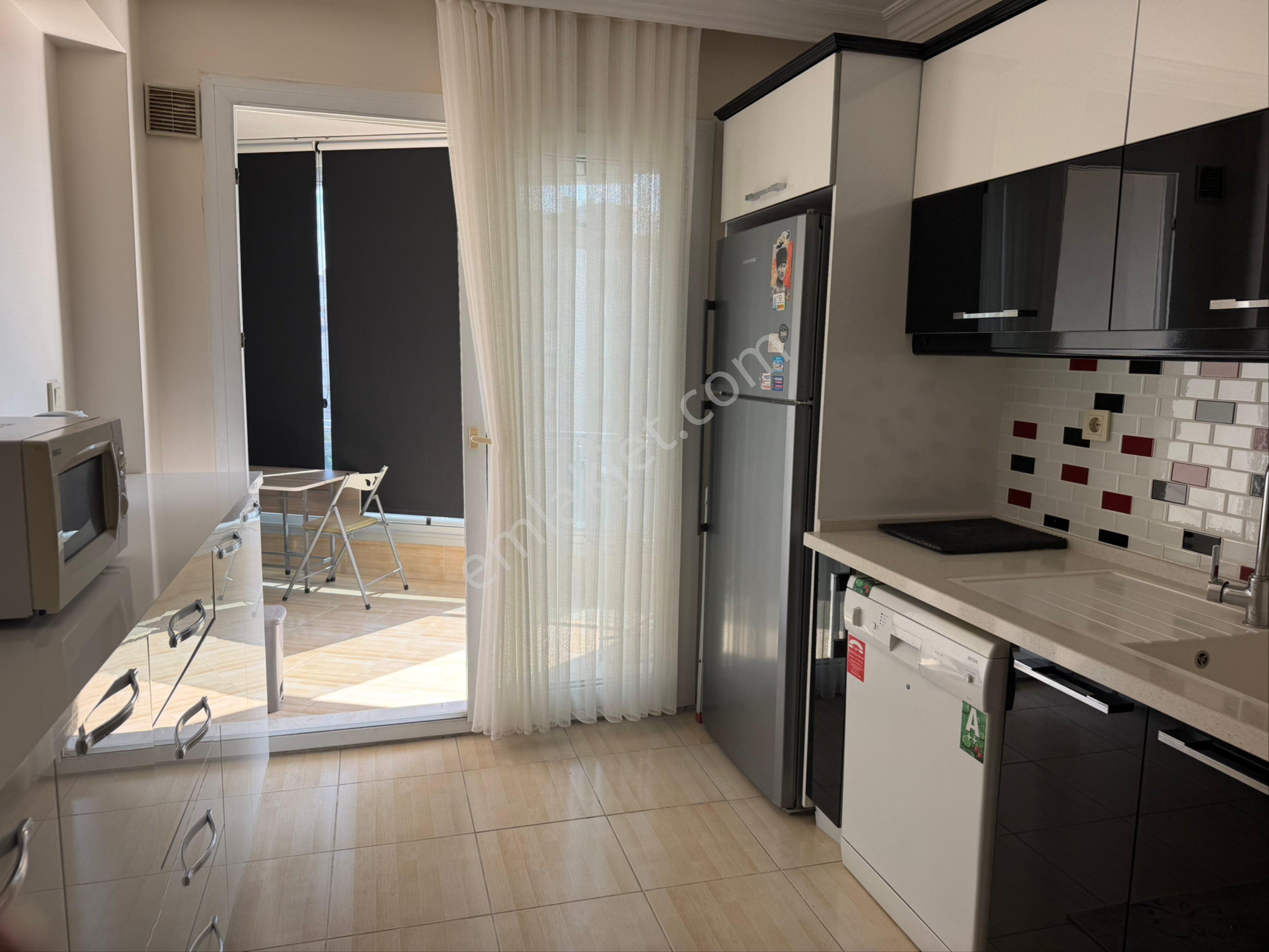 Karşıyaka Demirköprü De Full Eşyalı Kiralık 3+1 Lüx Köşe Daire - Görsel 19