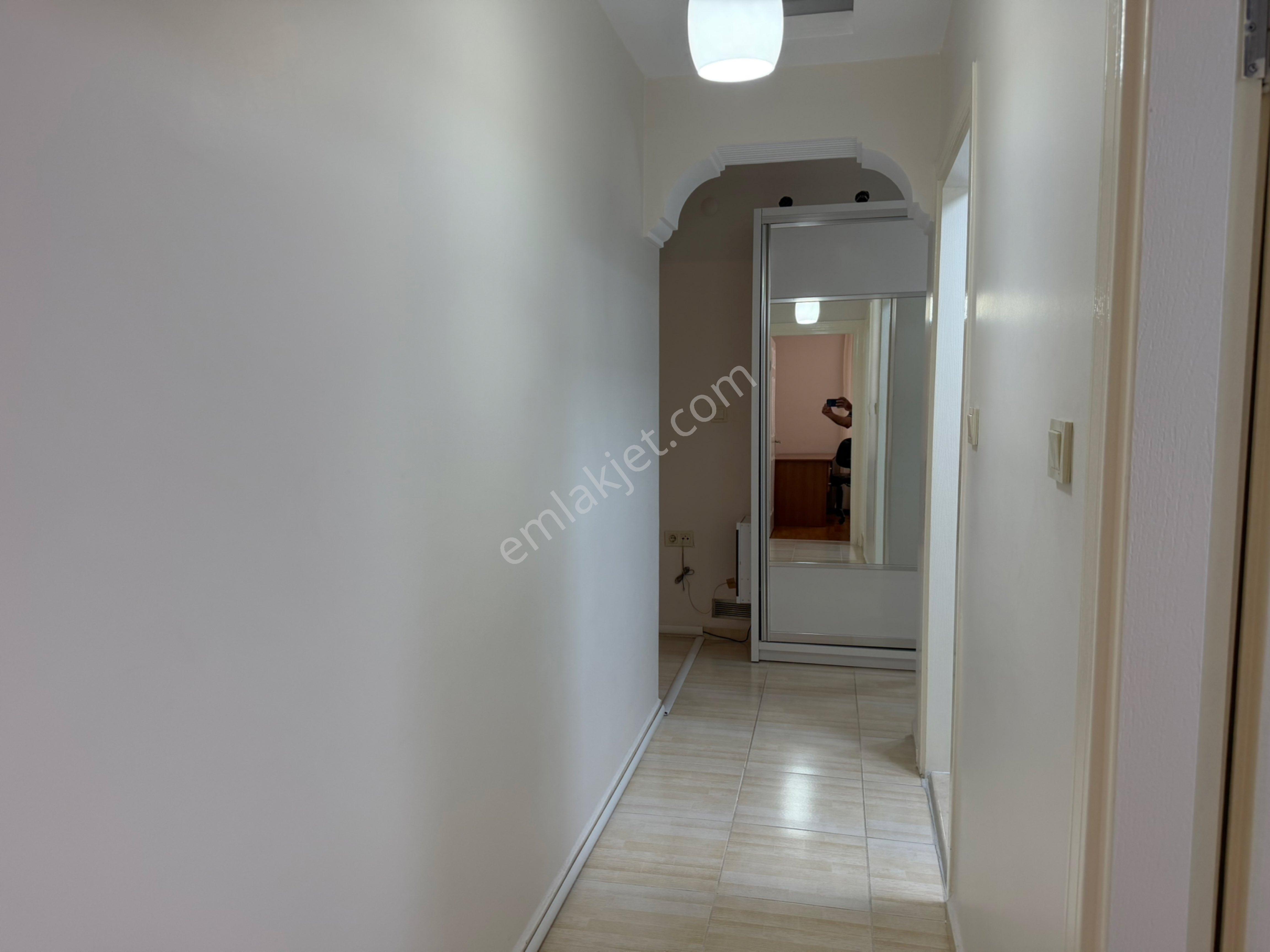 Karşıyaka Demirköprü De Full Eşyalı Kiralık 3+1 Lüx Köşe Daire - Görsel 33