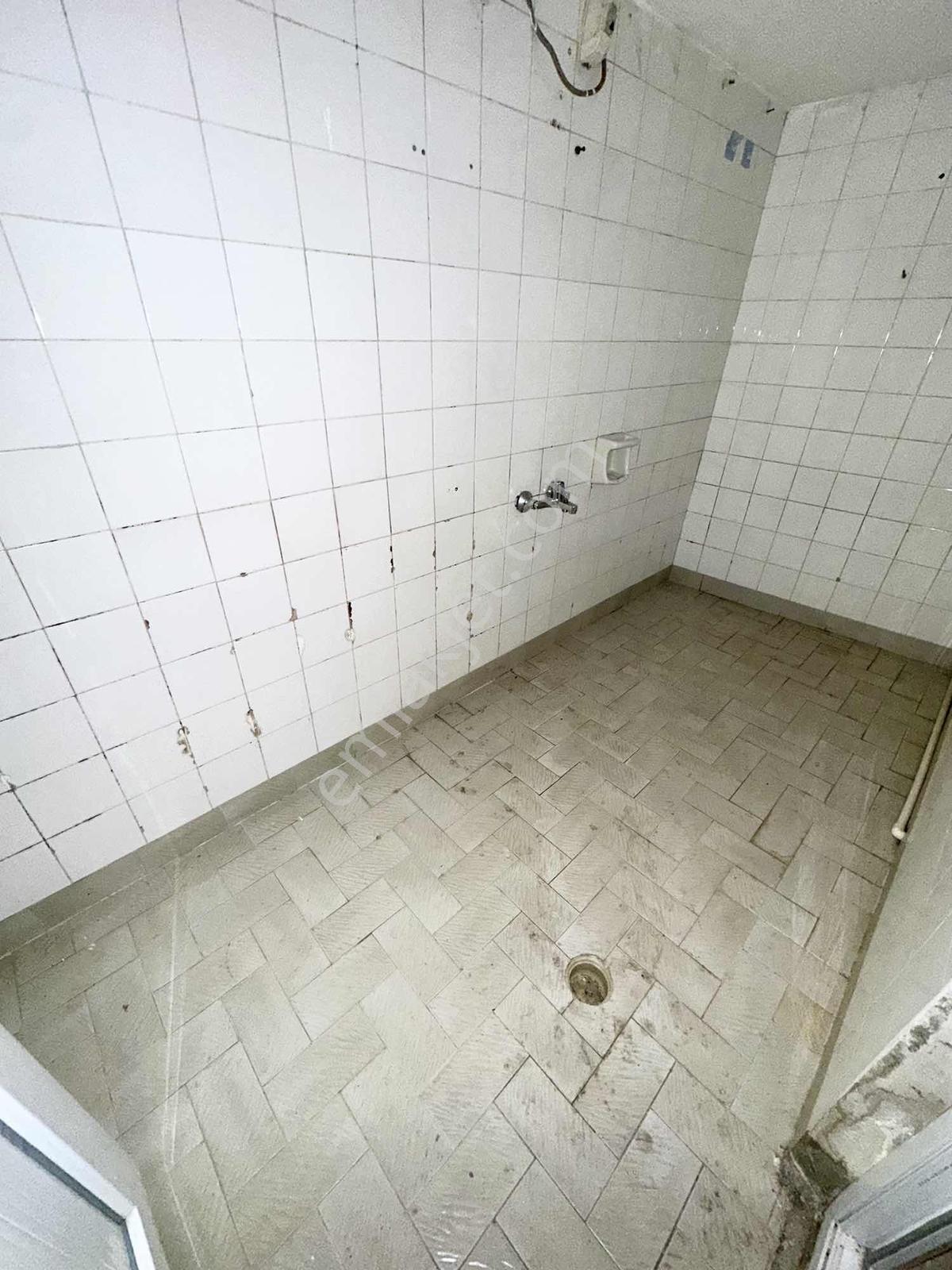 Piremirde 2+1 80m2 Uygun Fiyatlı Kiralık Daire - Görsel 18