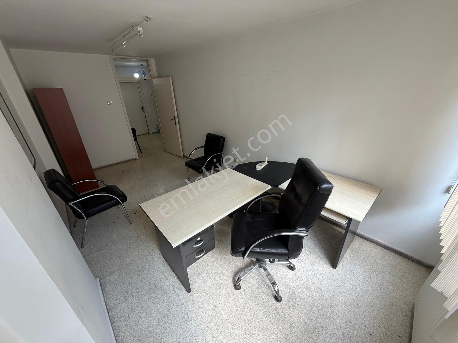 Meşrutiyet Caddesi'nde Full Eşyalı Satılık 2+1 Ofis - Görsel 6