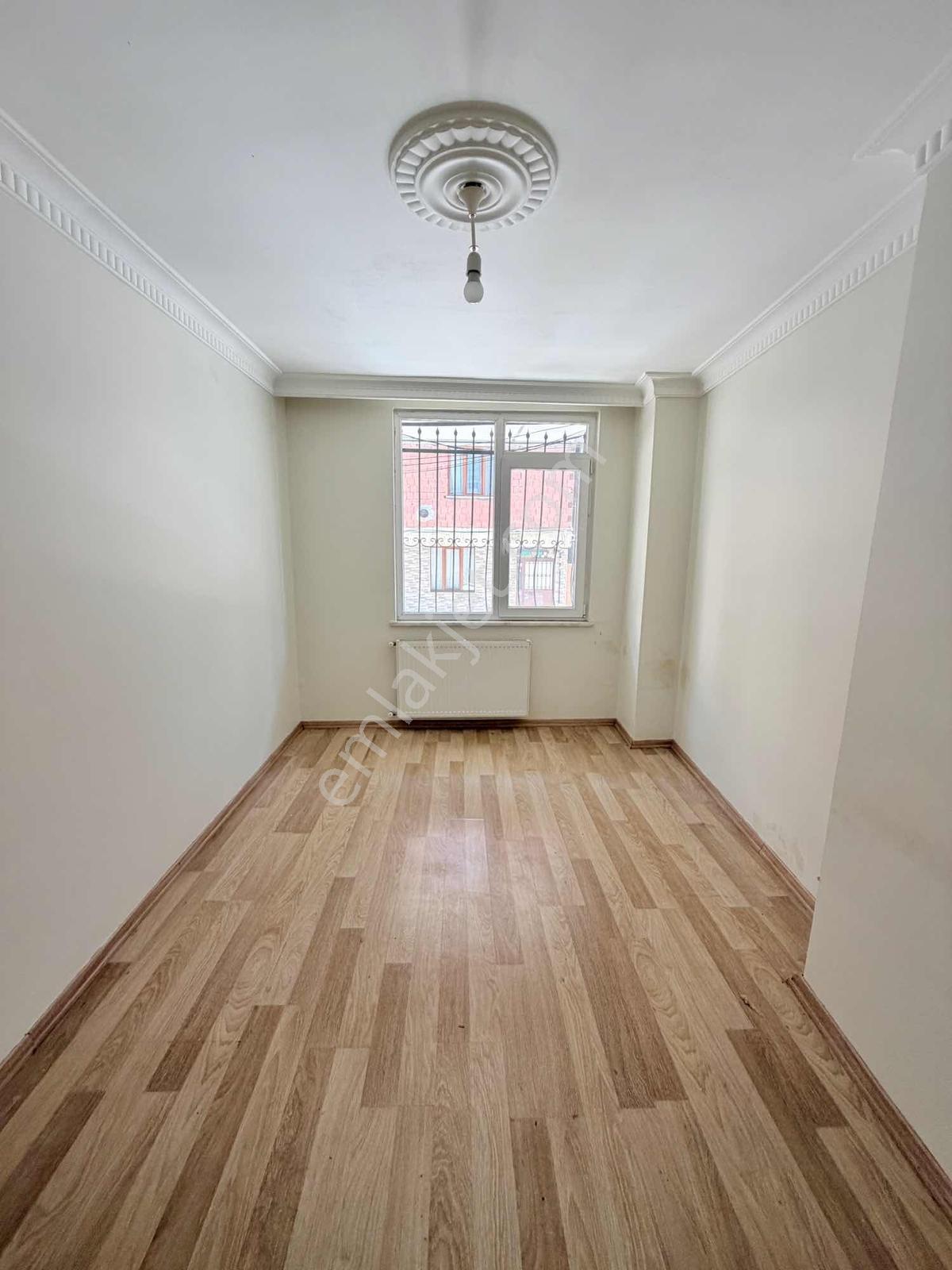 Familyadan Girne Cad Alt Sokağında 2+1 Satılık 85m2 Yüksek Giriş - Görsel 6