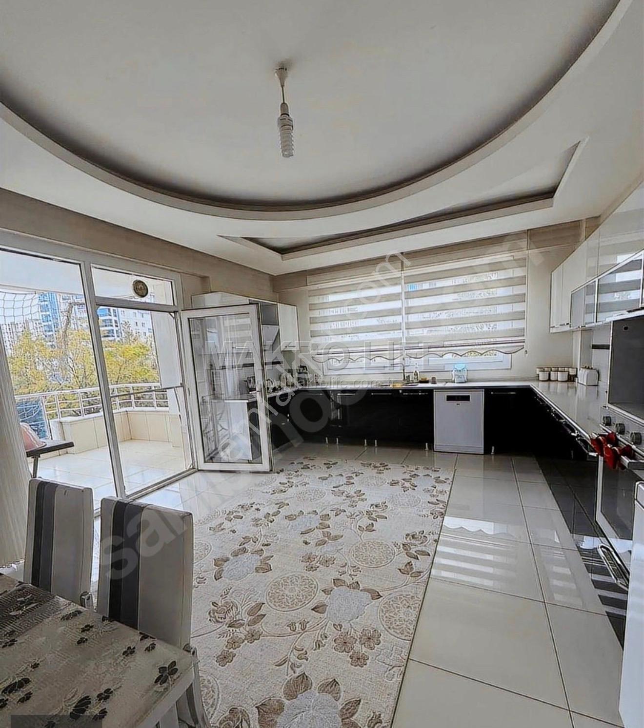 Otogar Arkasında Acil Satılık 4+1 Lüx Daire