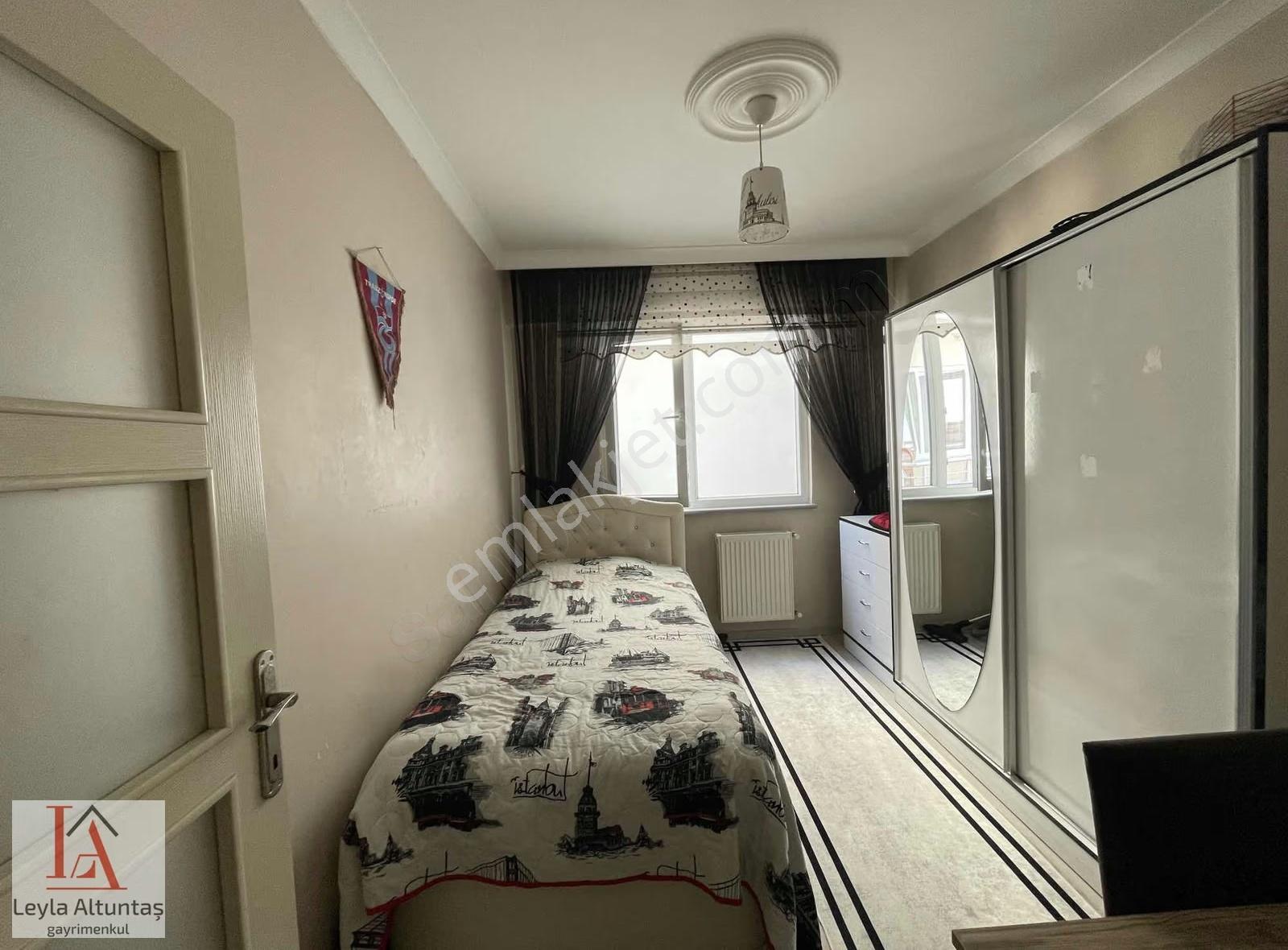 Aydınlıkevler'in Göbeğinde Masrafsız Site İçi Satılık 3+1 Daire - Görsel 12