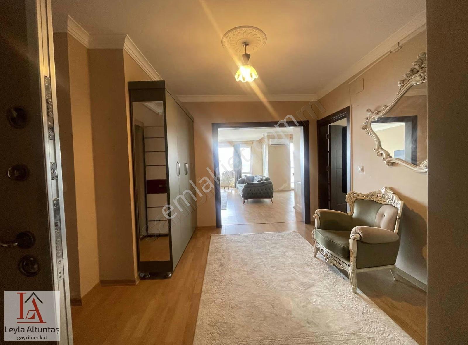Yalıncakta Kesintisiz Deniz Manzaralı Eşyalı Kiralık 4+1 Daire - Görsel 16
