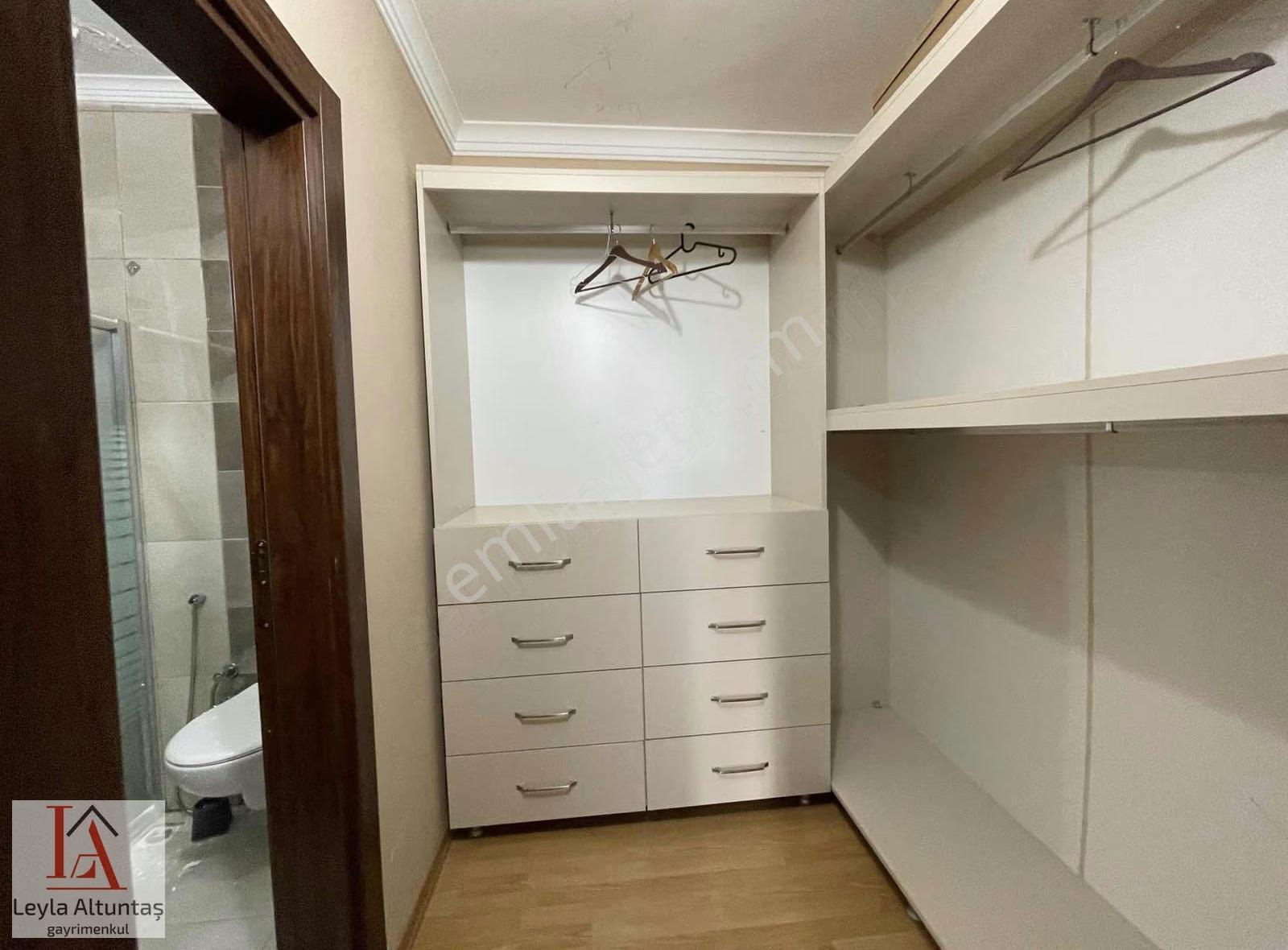 Yalıncakta Kesintisiz Deniz Manzaralı Eşyalı Kiralık 4+1 Daire - Görsel 4