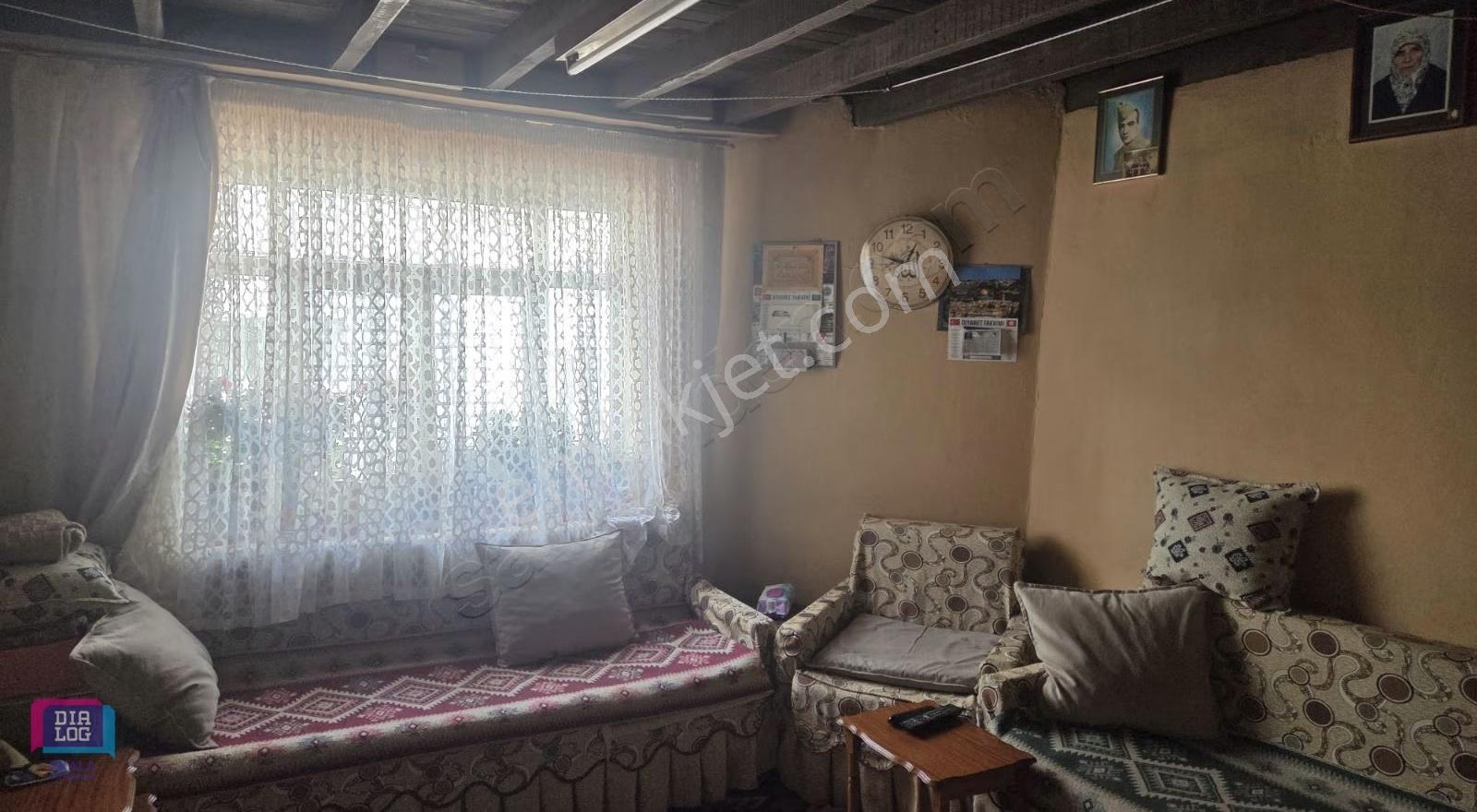 Dialog Skaladan İsabey Mah.de Satılık 2 Katlı Tuğla Mustakil Ev - Görsel 11