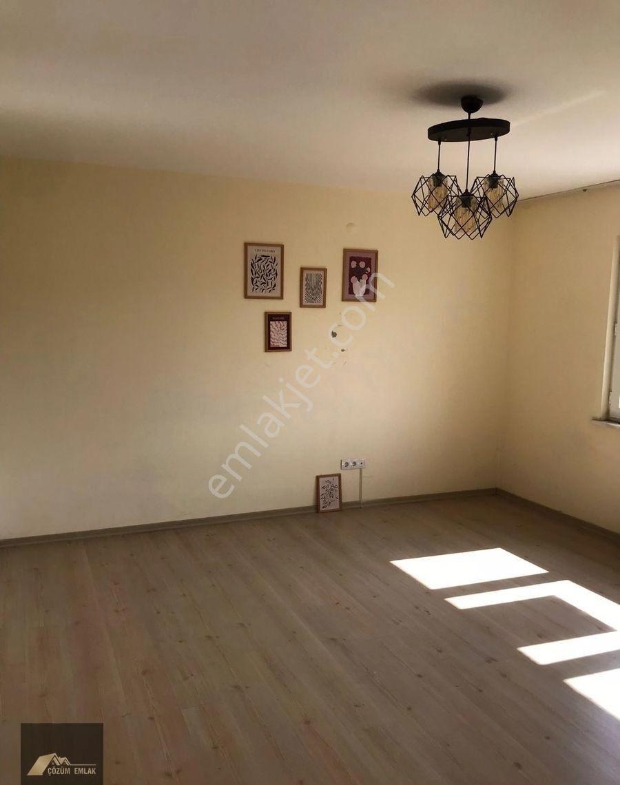 Karamürsel Kentkonut’ta K﻿iralık 2+1 | Ara Kat | Asansörlü | Geniş & Ferah Daire - Görsel 11
