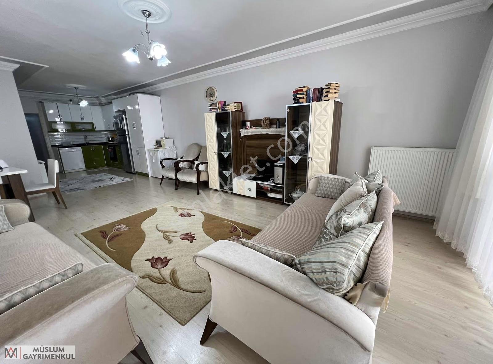 Meydanda 150m2 3+1 Kaçırılmayacak Oturuma Hazır Fırsat Daire - Görsel 17