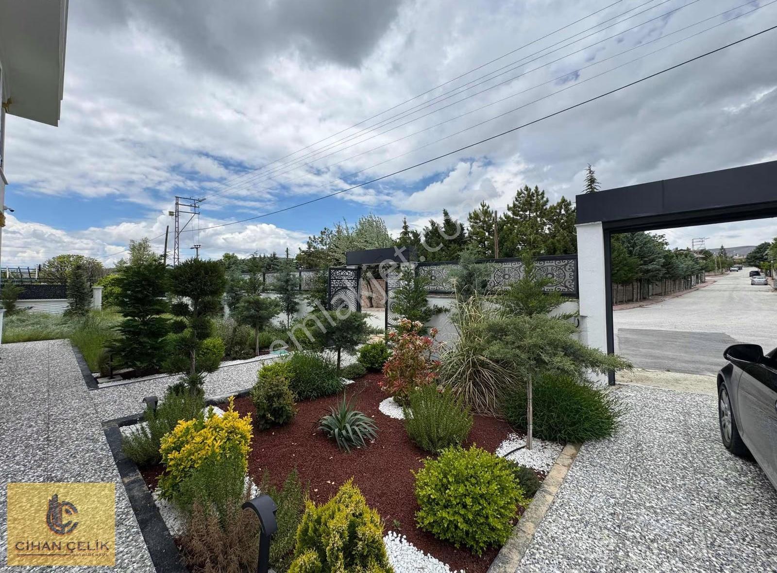Yenisille Caddesinde 565 M2 Arsa İçinde Muazzam Müstakil Villa - Görsel 12