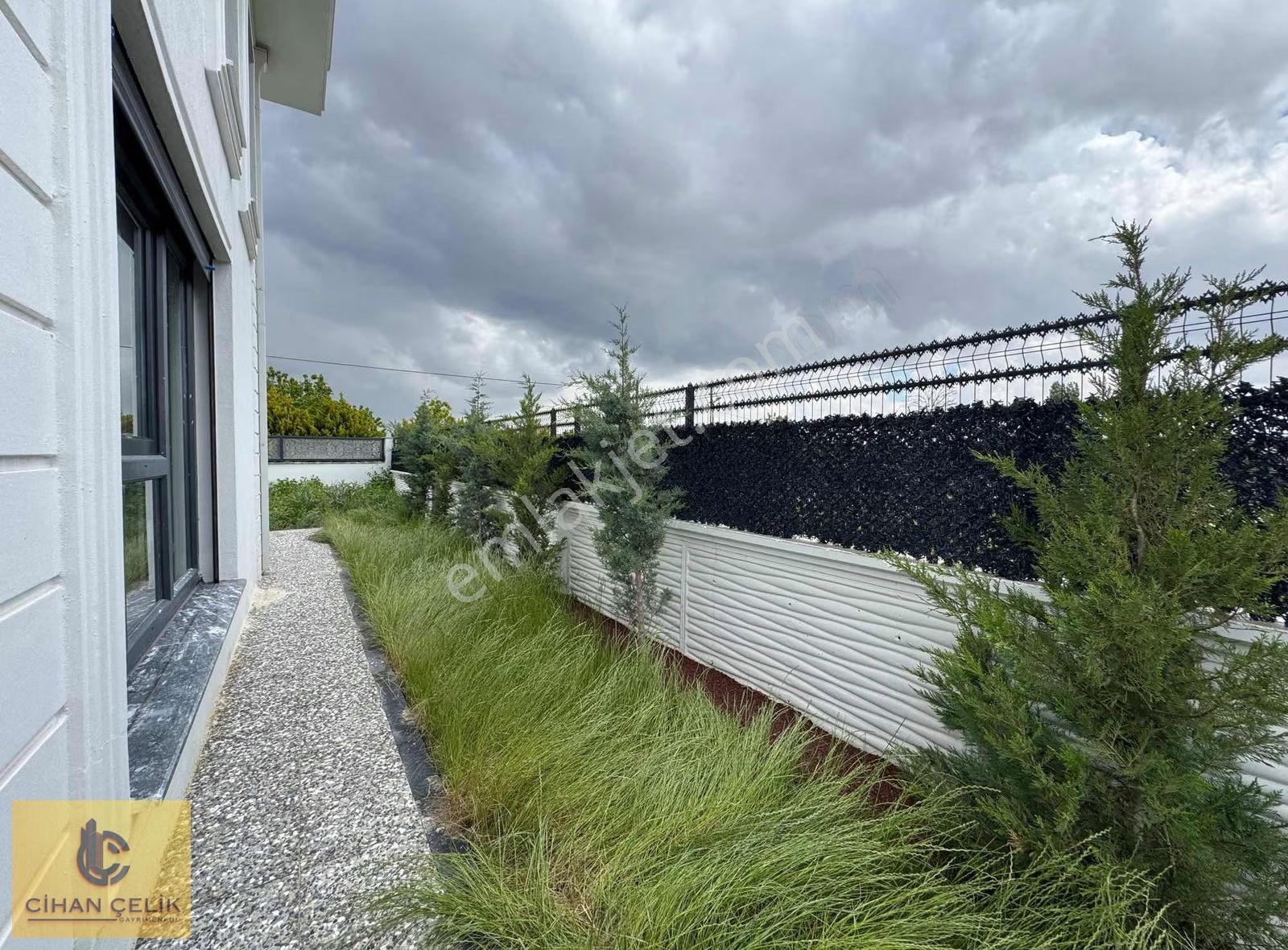 Yenisille Caddesinde 565 M2 Arsa İçinde Muazzam Müstakil Villa - Görsel 33