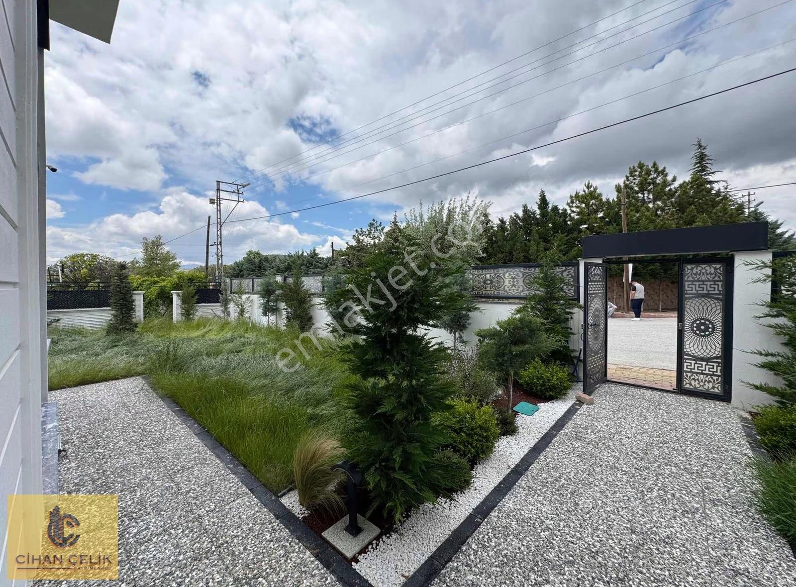 Yenisille Caddesinde 565 M2 Arsa İçinde Muazzam Müstakil Villa - Görsel 20