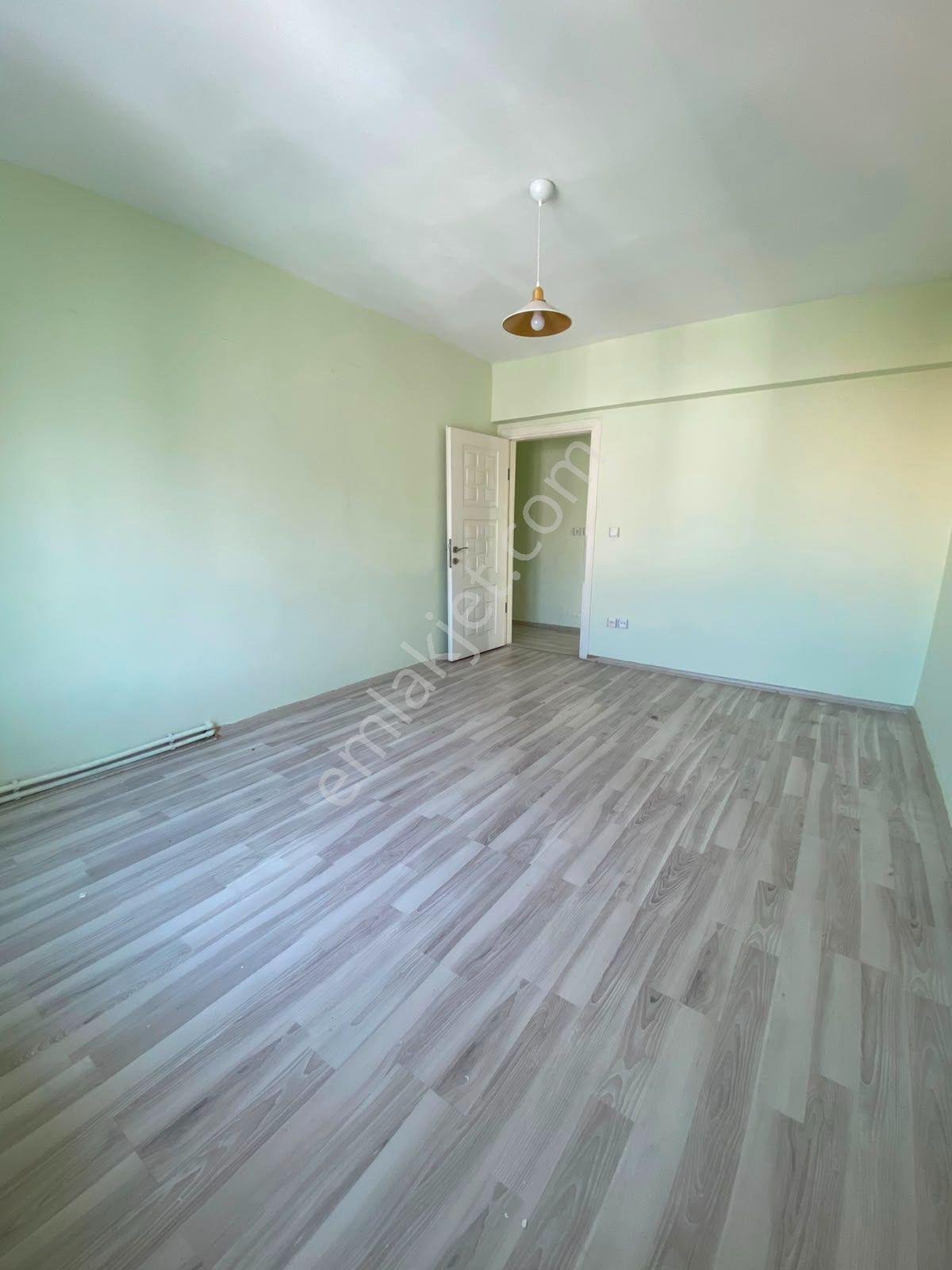 Esenyurt Metrobüsün Dibi Site İçerisinden 3+1 Kiralık 38.500 - Görsel 10