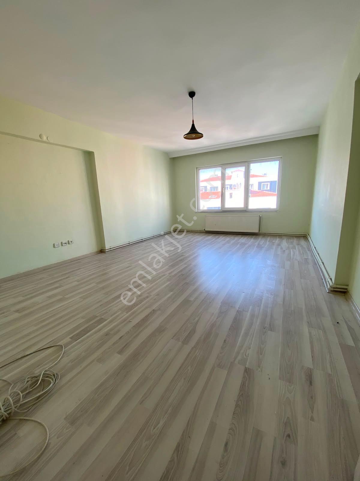 Esenyurt Metrobüsün Dibi Site İçerisinden 3+1 Kiralık 38.500 - Görsel 14