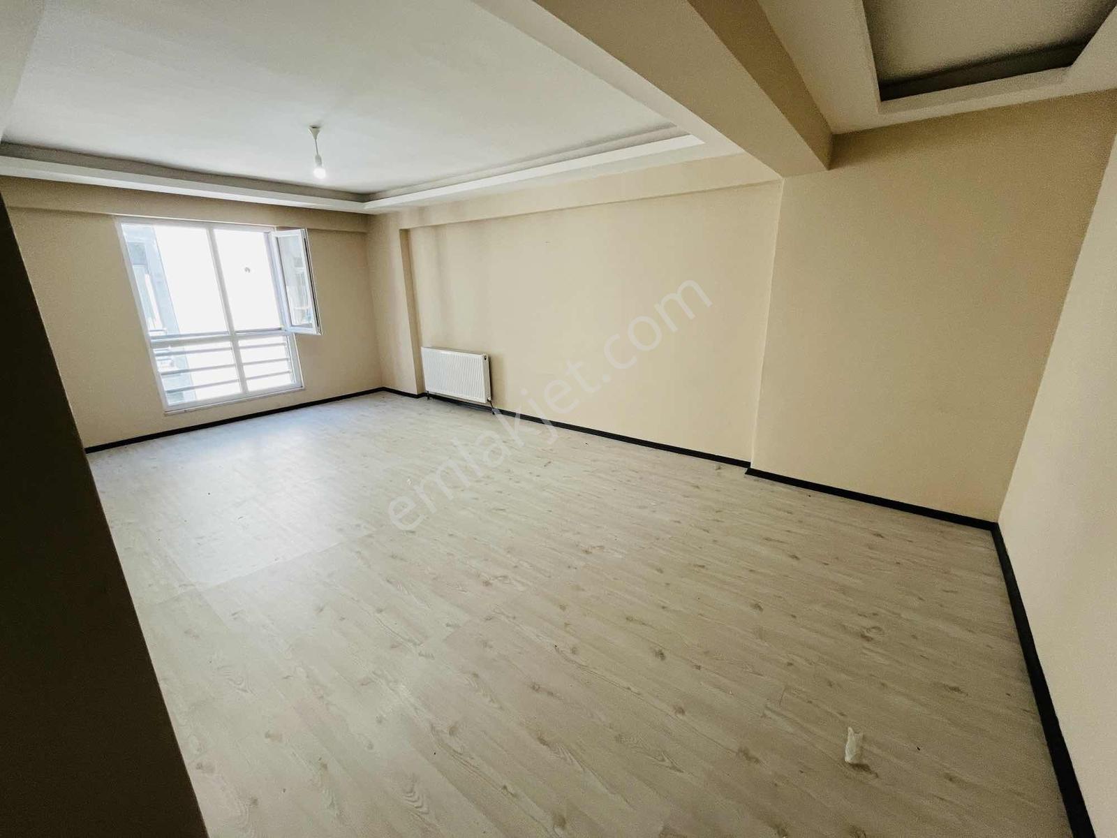 Kapaklı Adnan Menderes Mahallesi'nde Kiralık 2 + 1 Daire - Görsel 3