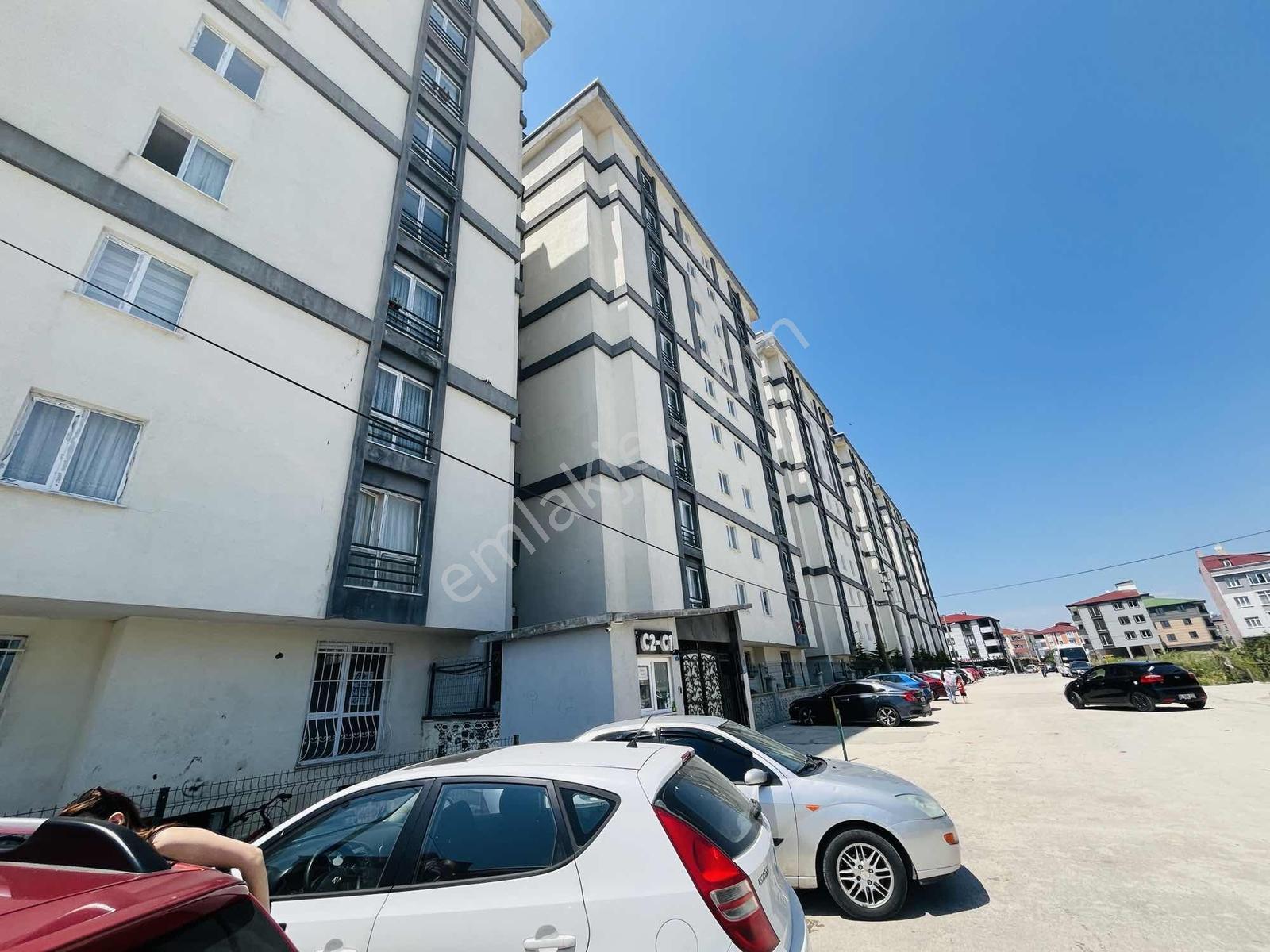 Kapaklı Adnan Menderes Mahallesi'nde Kiralık 2 + 1 Daire