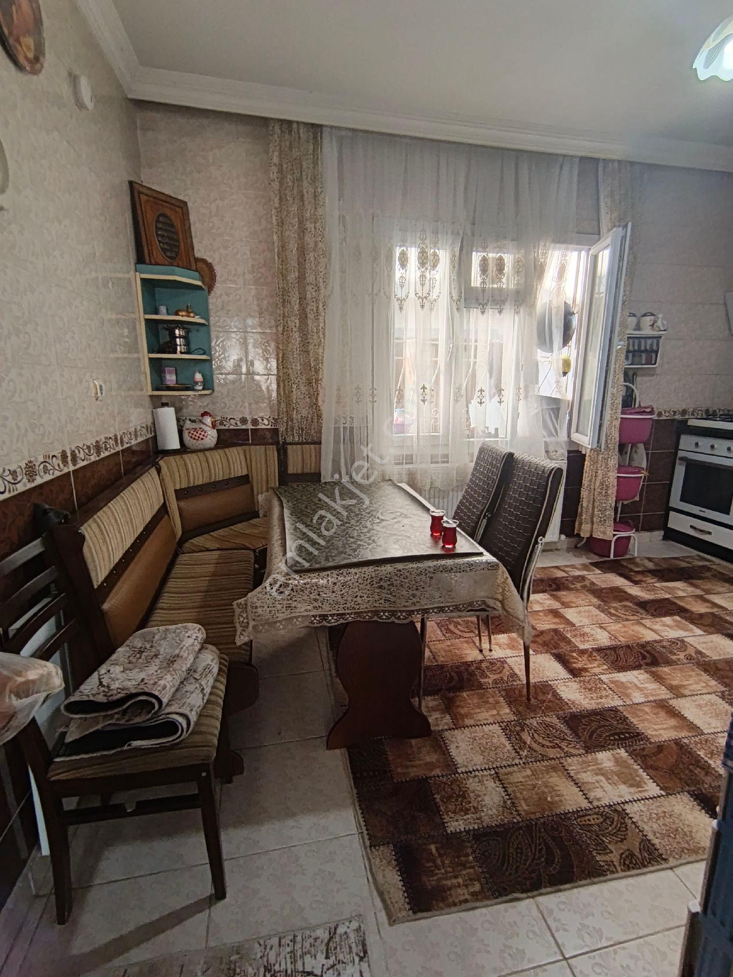 Taşlıca Mahallesinde 4 Katlı Satılık Müstakil Ev - Görsel 5