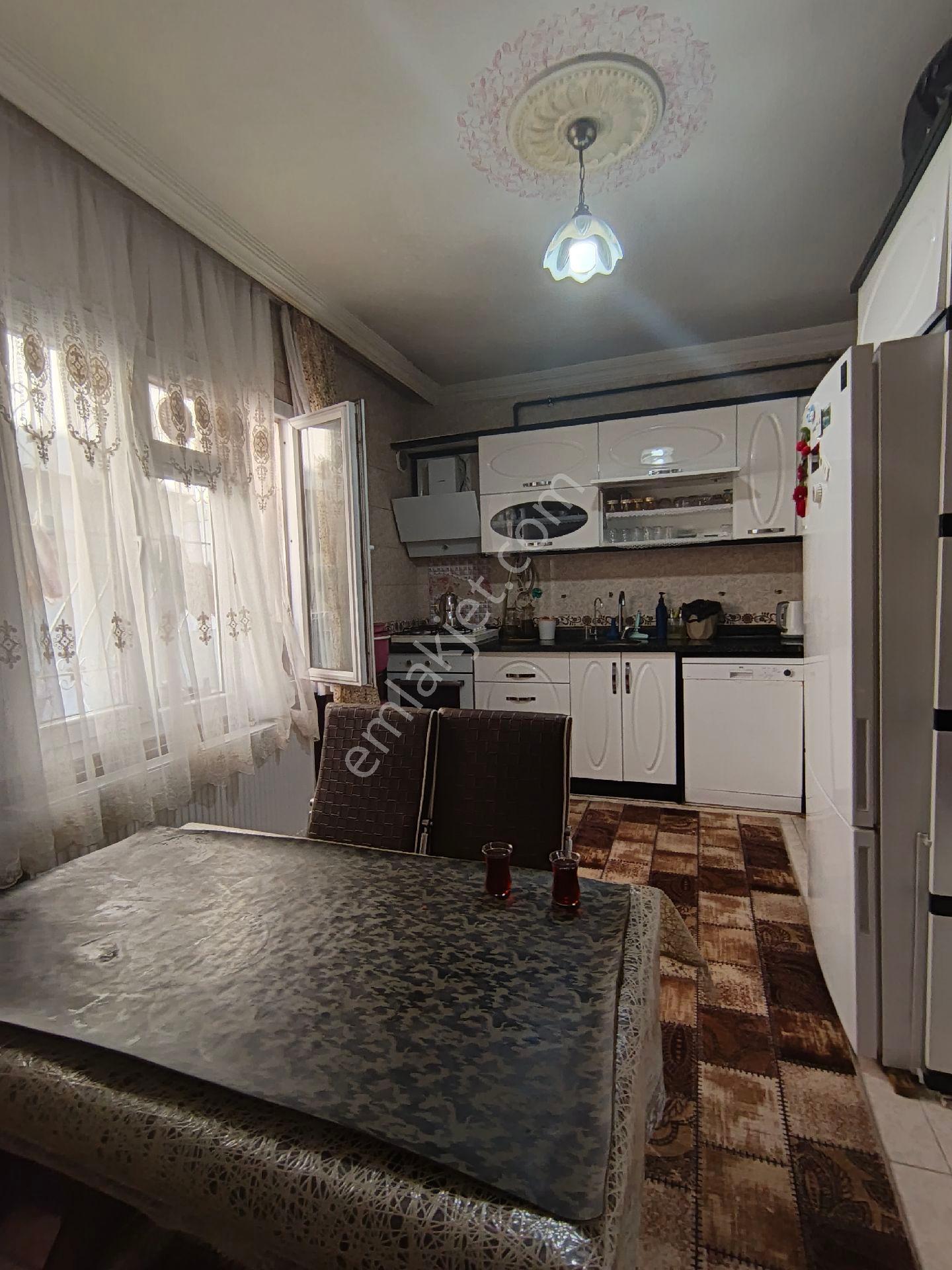 Taşlıca Mahallesinde 4 Katlı Satılık Müstakil Ev - Görsel 4
