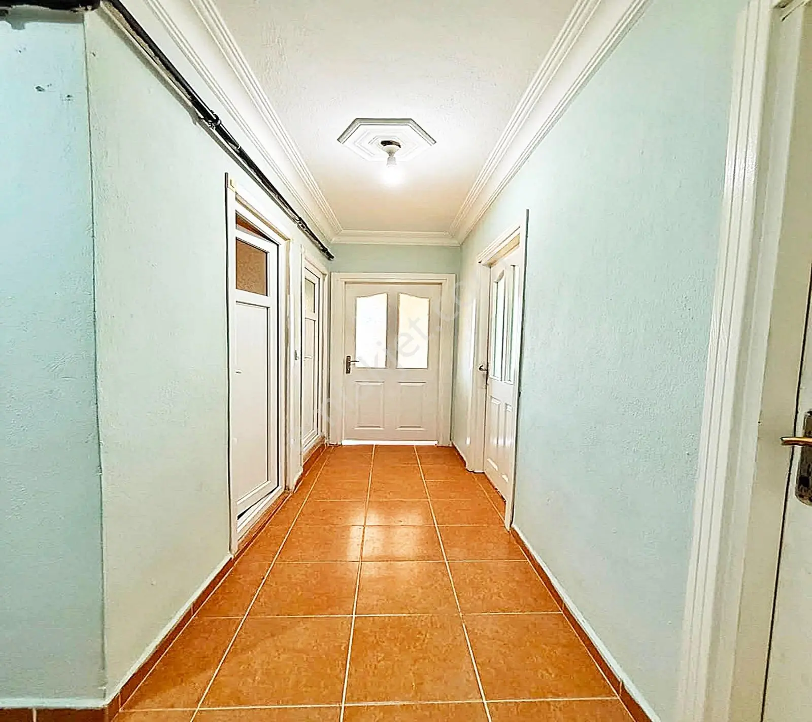Kıraç Necip Fazıl Kısakürek Mah. 2.kat Balkonlu 2.150.000 Tl - Görsel 2