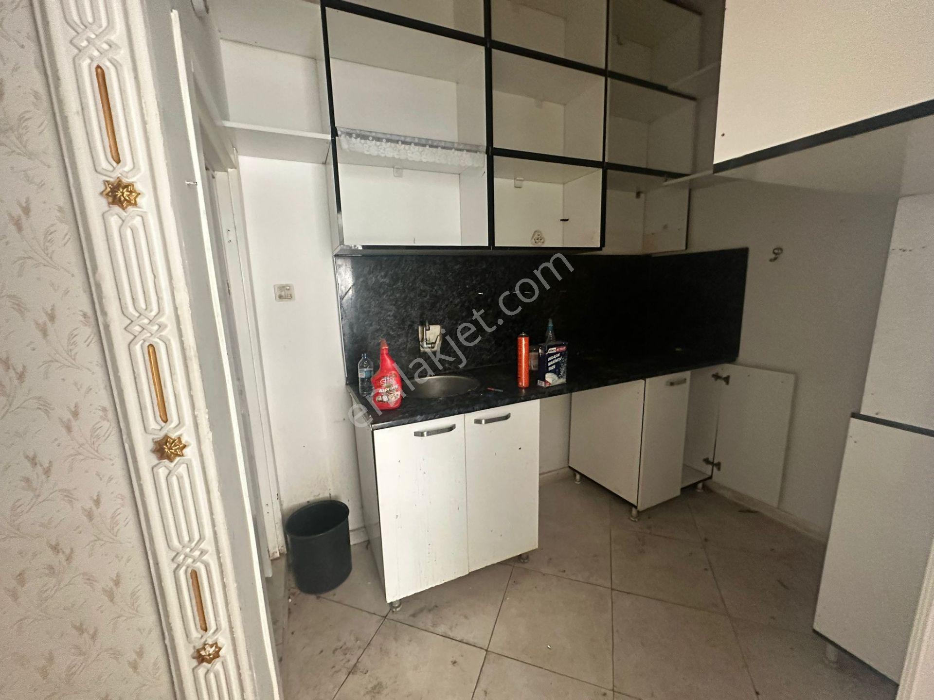 Yunus Emre Cad. Üstü İşlek Nokta 40 M2 Üst 9 M2 Depolu Dükkan - Görsel 12