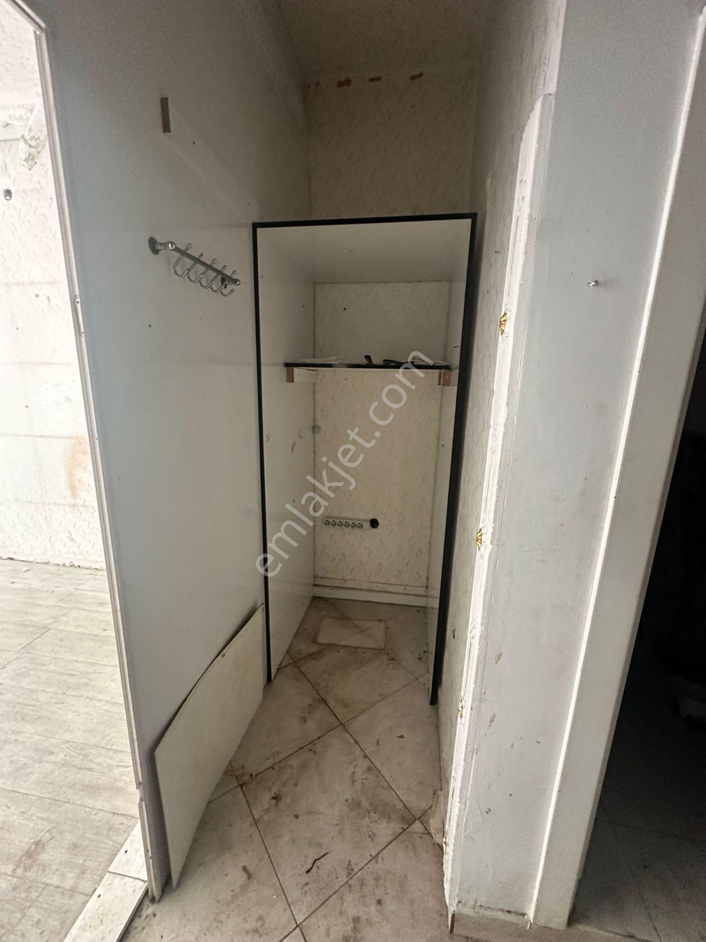 Yunus Emre Cad. Üstü İşlek Nokta 40 M2 Üst 9 M2 Depolu Dükkan - Görsel 9