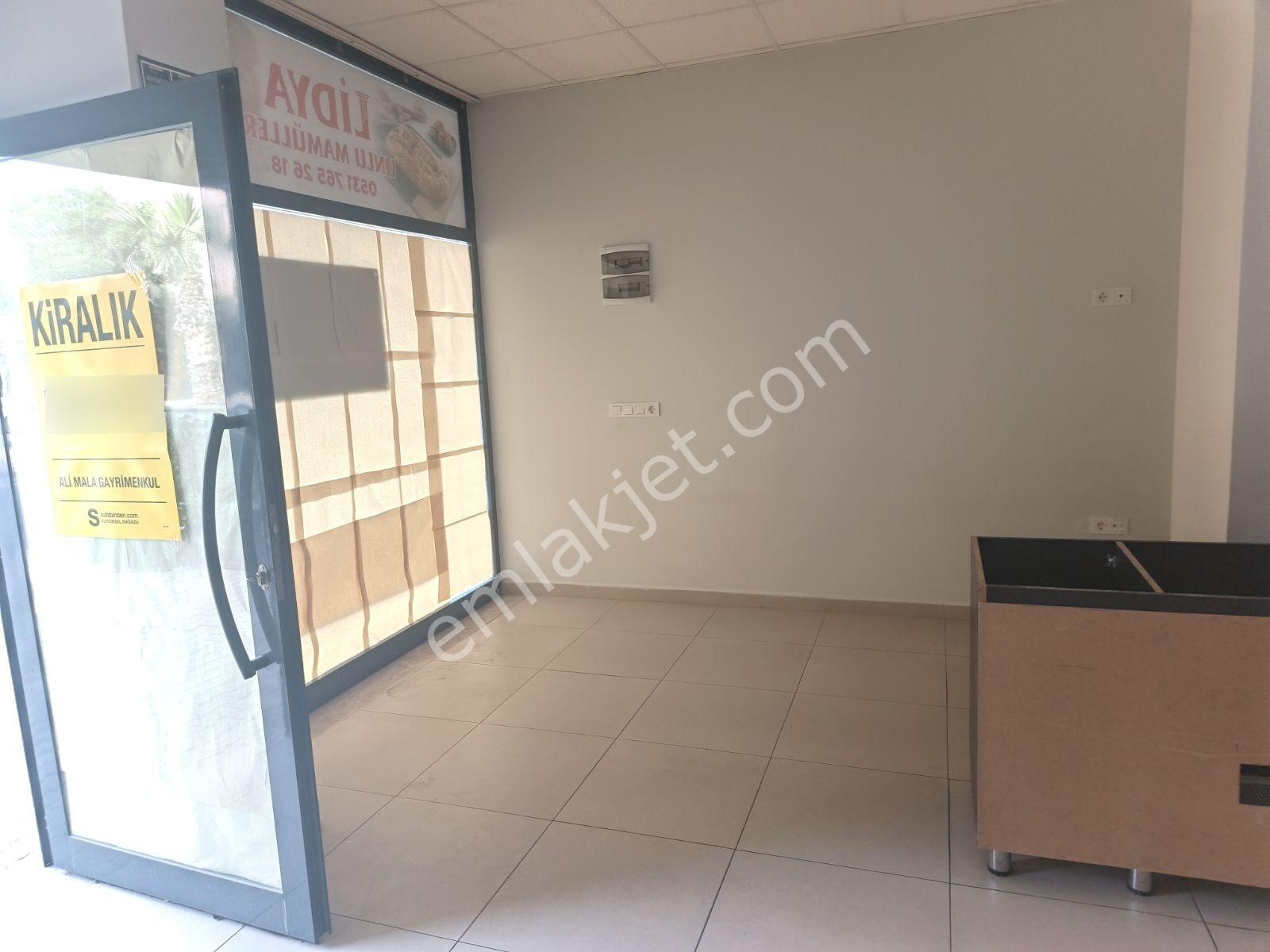 Yeşilyurt Mahallesi Cadde Üzeri Geniş Kiralık Dükkan - Görsel 12