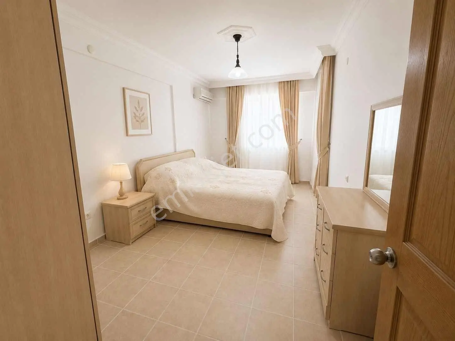 Didim'de Denize 300m Mesafede, Havuzlu Sitede 3+1 Eşyalı Villa - Görsel 5