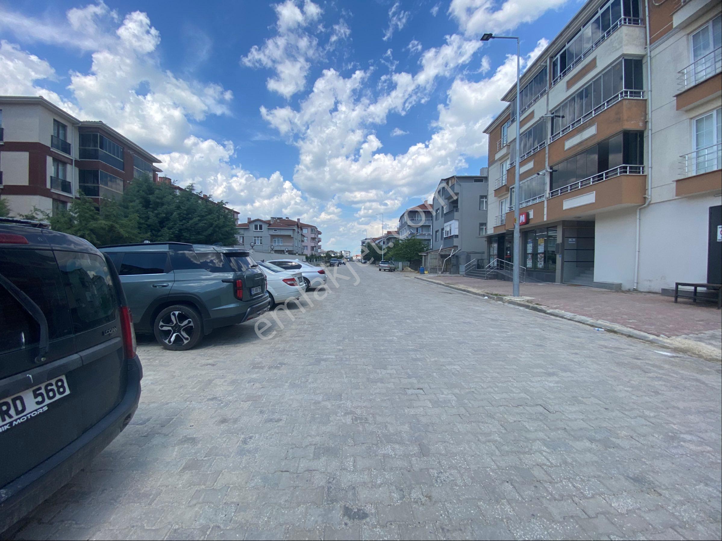 Remax Landden Havuzlu Sitede Şerefiyesi Yüksek Satılık 2+1 - Görsel 34