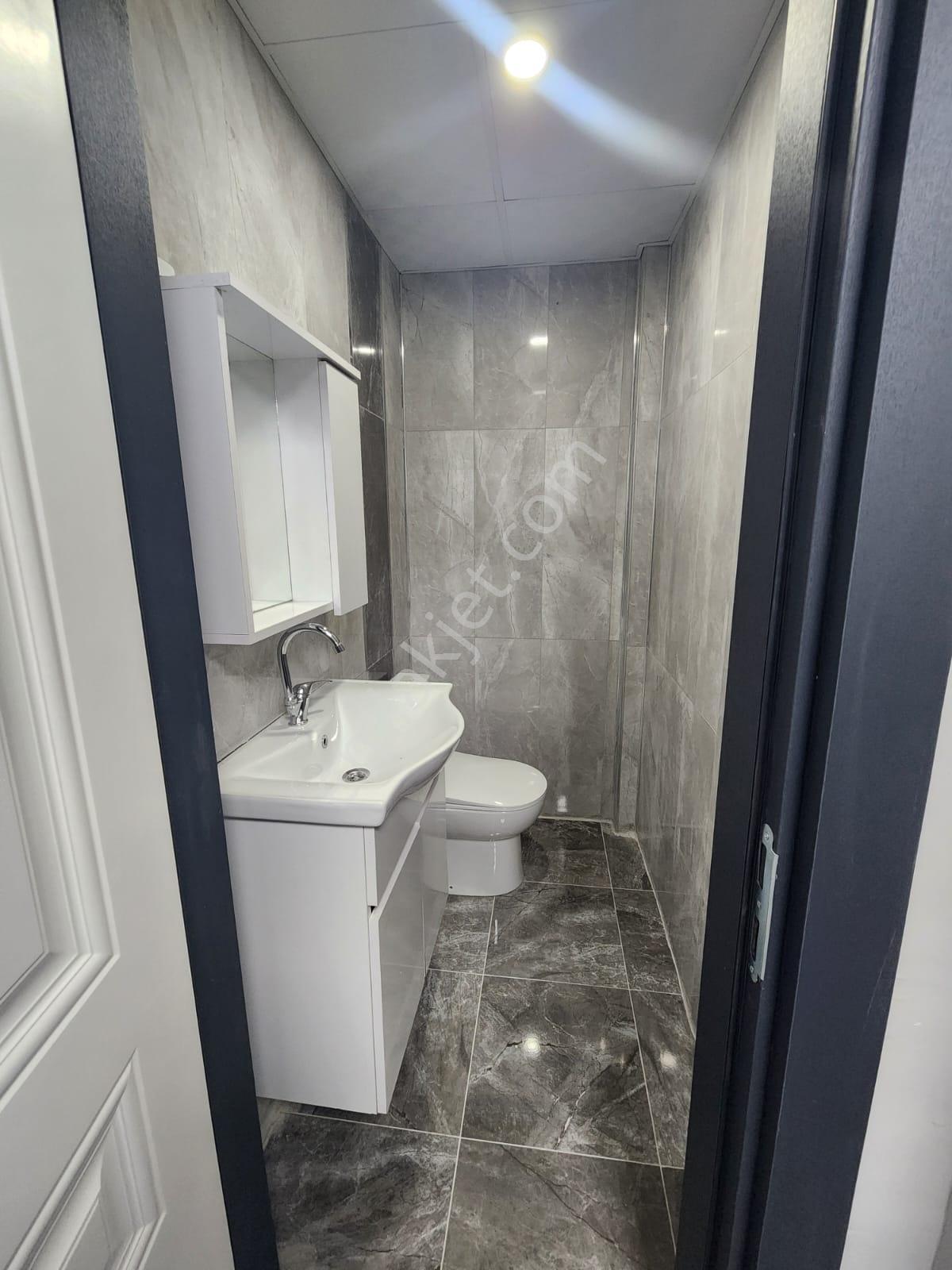 Cadde Cepheli Kaçırılmaz Kiralık Dükkan!!! - Görsel 2