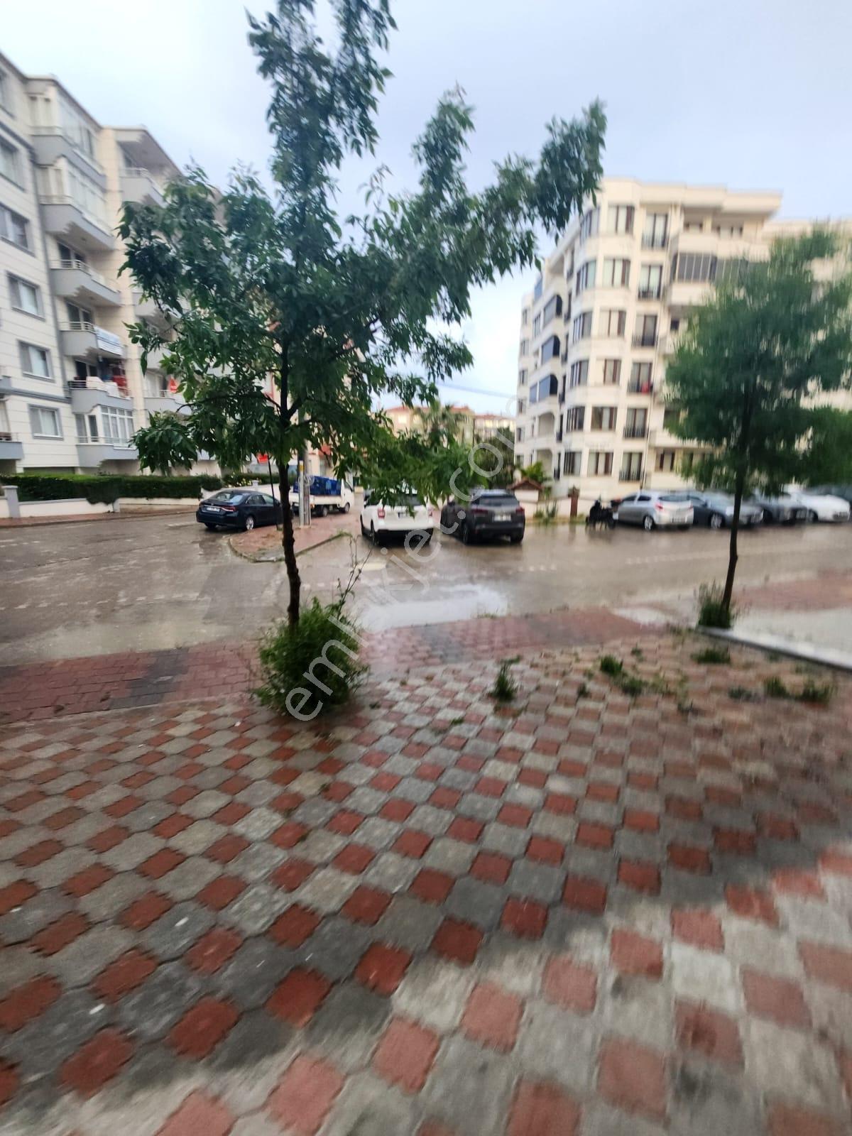 Cadde Cepheli Kaçırılmaz Kiralık Dükkan!!! - Görsel 3