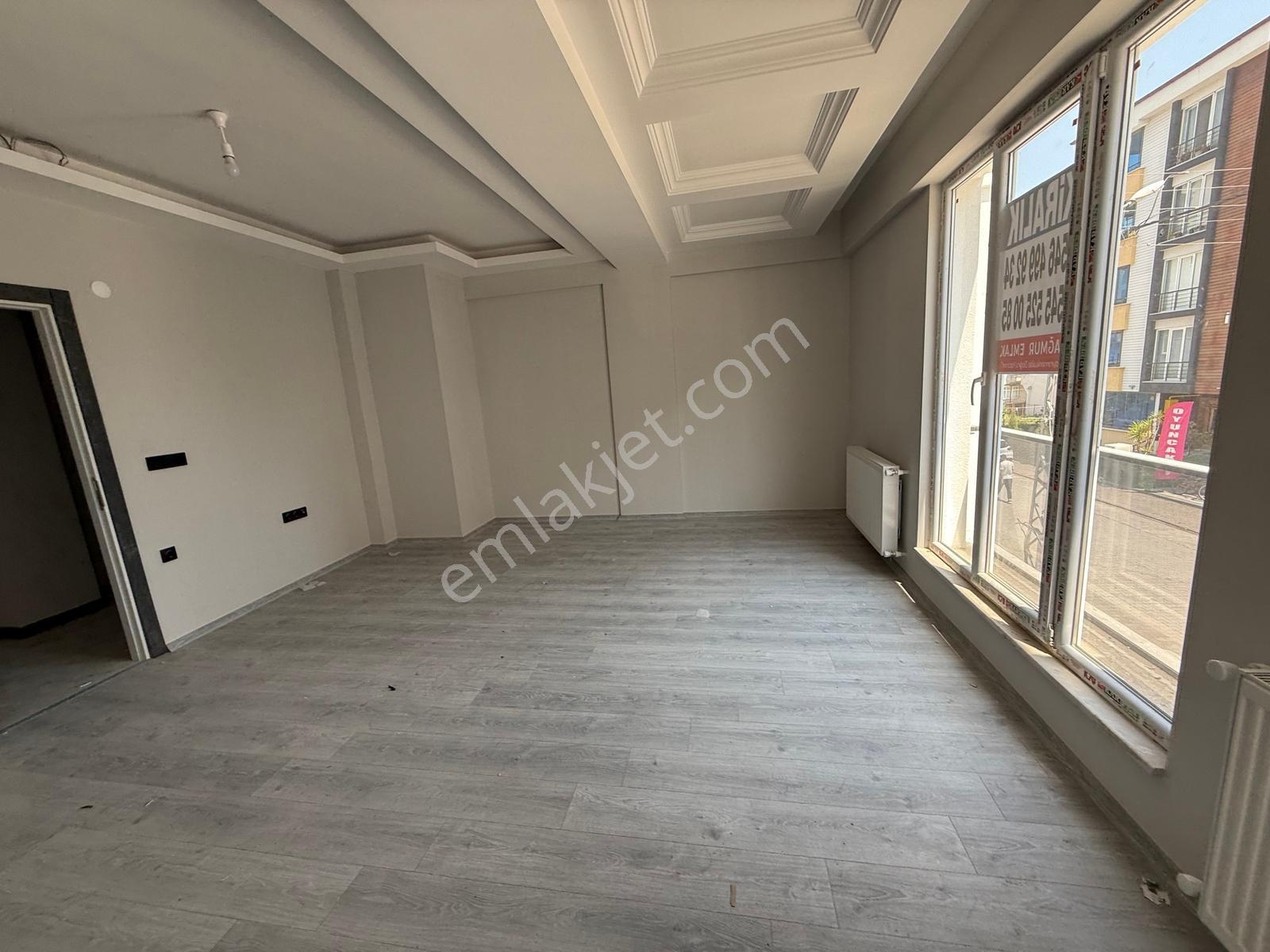 Yağmur Emlaktan Kiralık Süper Konum 3+1 Sıfır Lüks Daire - Görsel 6