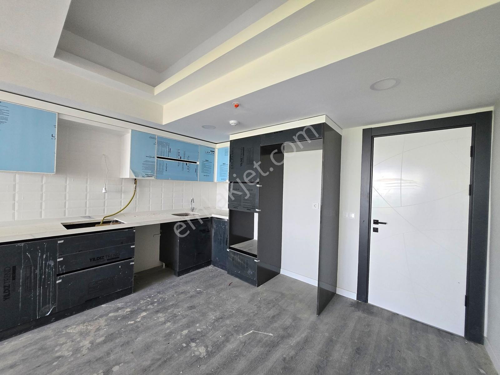 ´garanti Emlak'tan - Havuzlu Sitede - 183m² - 4+1 - A Clas Daire - Görsel 14