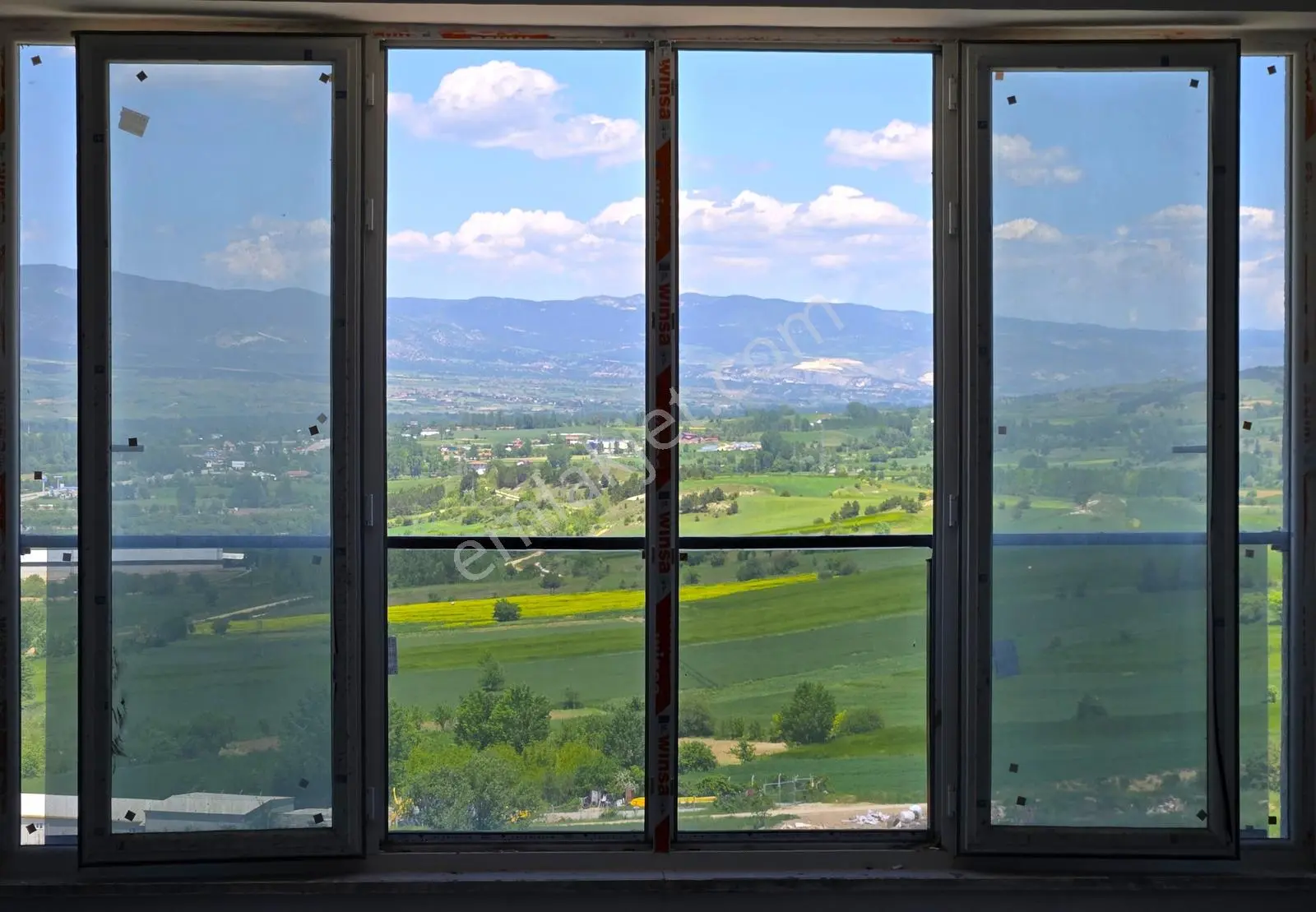´garanti Emlak'tan - Havuzlu Sitede - 183m² - 4+1 - A Clas Daire