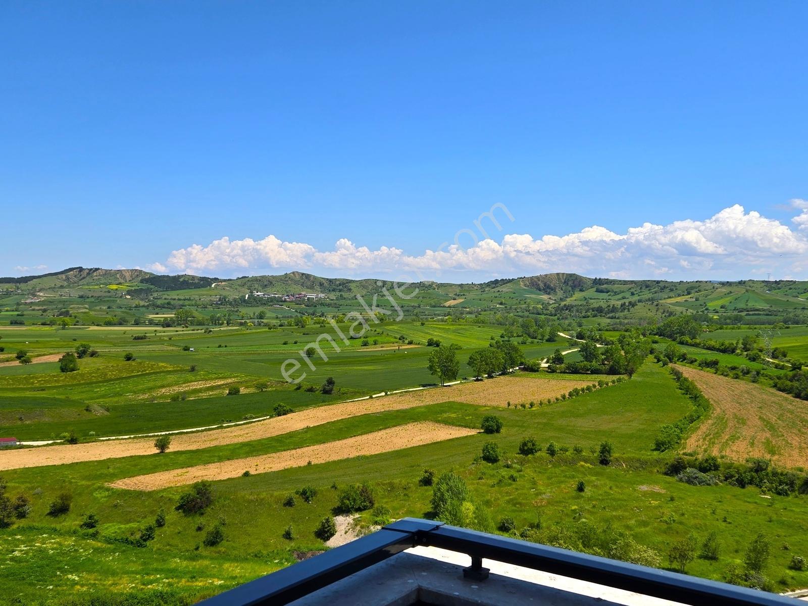 ´garanti Emlak'tan - Havuzlu Sitede - 183m² - 4+1 - A Clas Daire - Görsel 19
