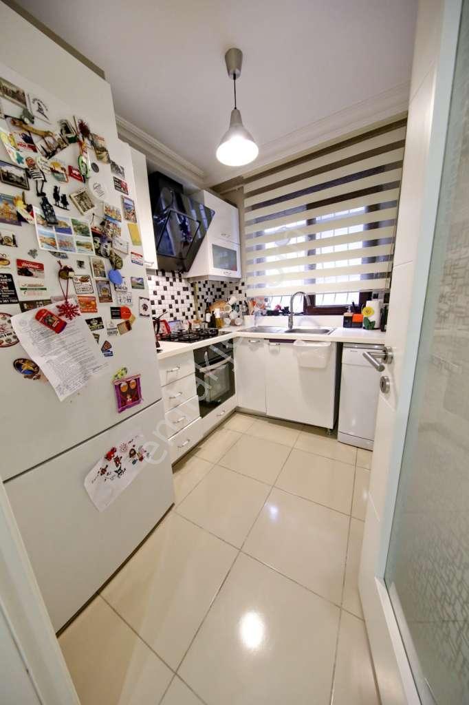 Kaçmaz'dan Küçükyalı Marmaray Durağına İlk Binada Kiralık 2+1 - Görsel 17