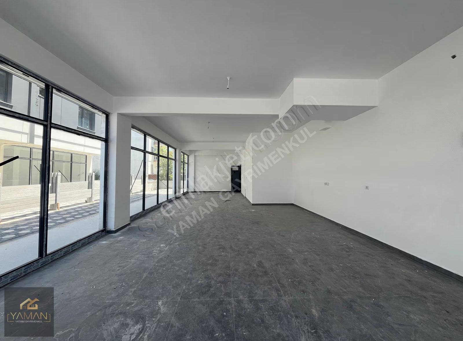 Geniş Vitrin Cepheli Sıfır Dükkanlar | İşlek Caddede | 100 M² - Görsel 12