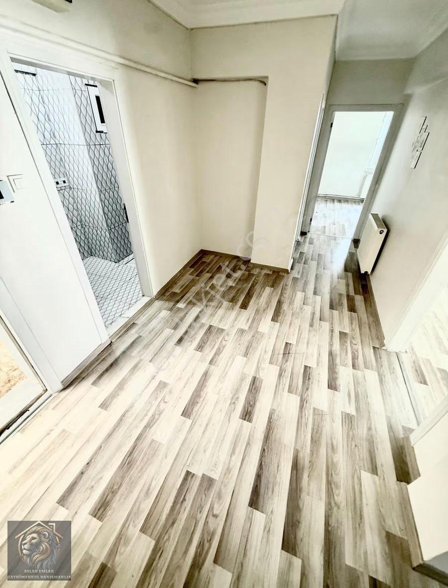Lale Tren İstsayonu Dibinde Ara Katta Full Yapılı 140 M2 Daire - Görsel 18