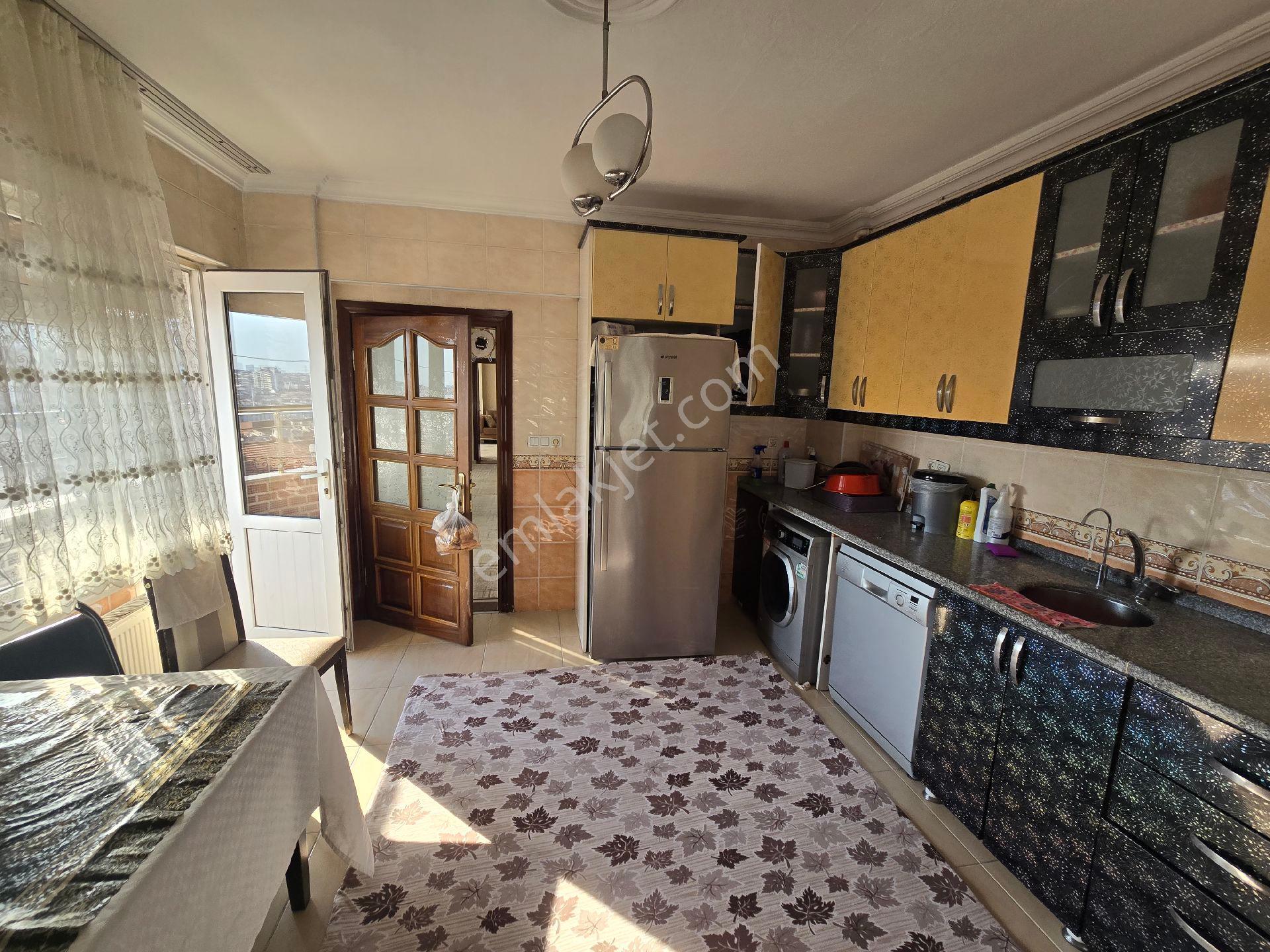 Ülgen İnşaattan Sultangazi Esentepe Mahallesinde 3+1 200m Eşkiralık Daire - Görsel 10