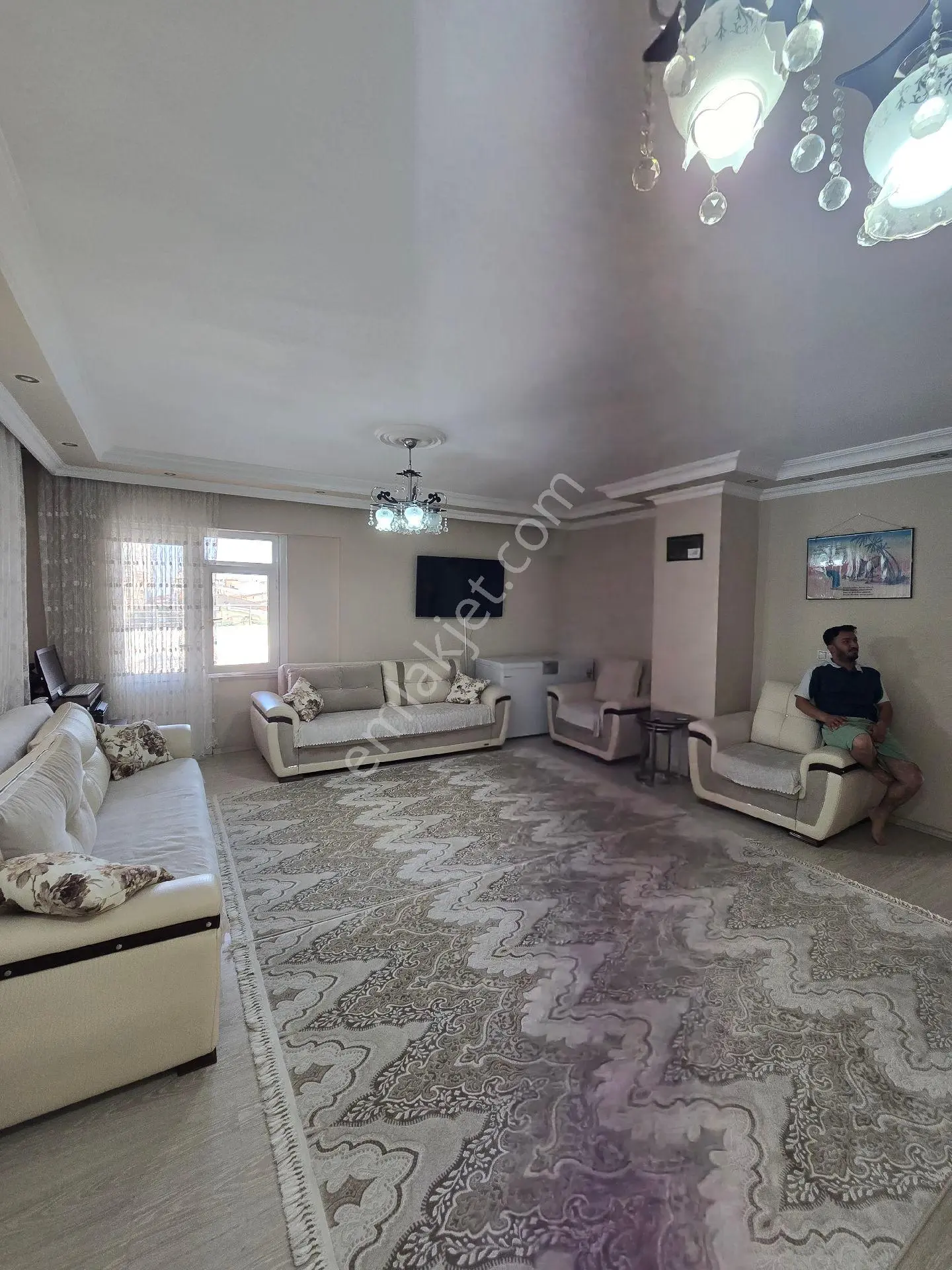 Ülgen İnşaattan Sultangazi Esentepe Mahallesinde 3+1 200m Eşkiralık Daire - Görsel 3
