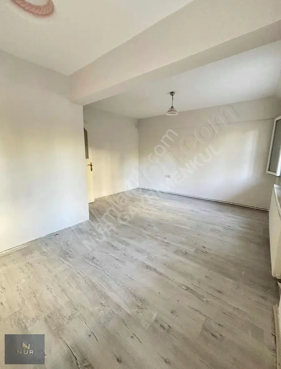 Atatürk Mahallesinde Bahçe Katı Kiralık Daire - Görsel 4