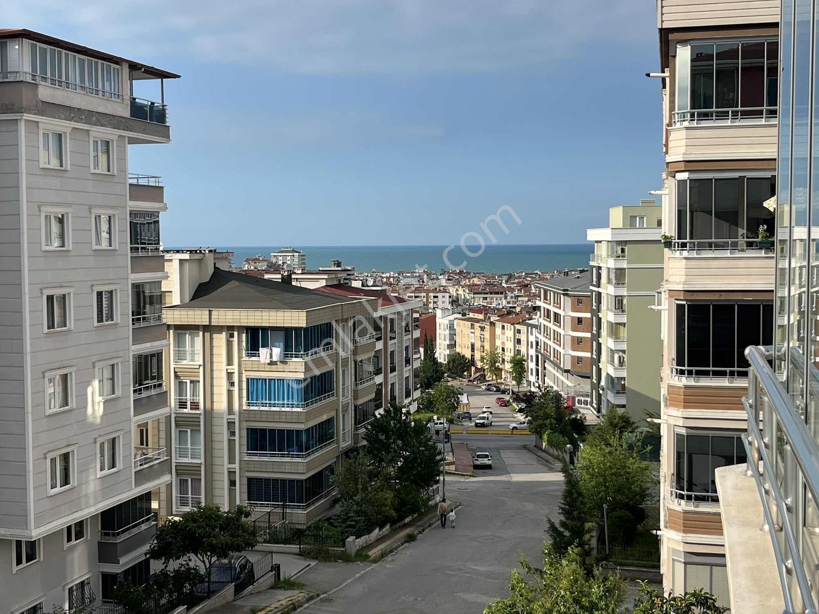 Bulut Emlak;deniz Manzaralı Ara Kat Cağaloğluna 2 Sokak 3+1