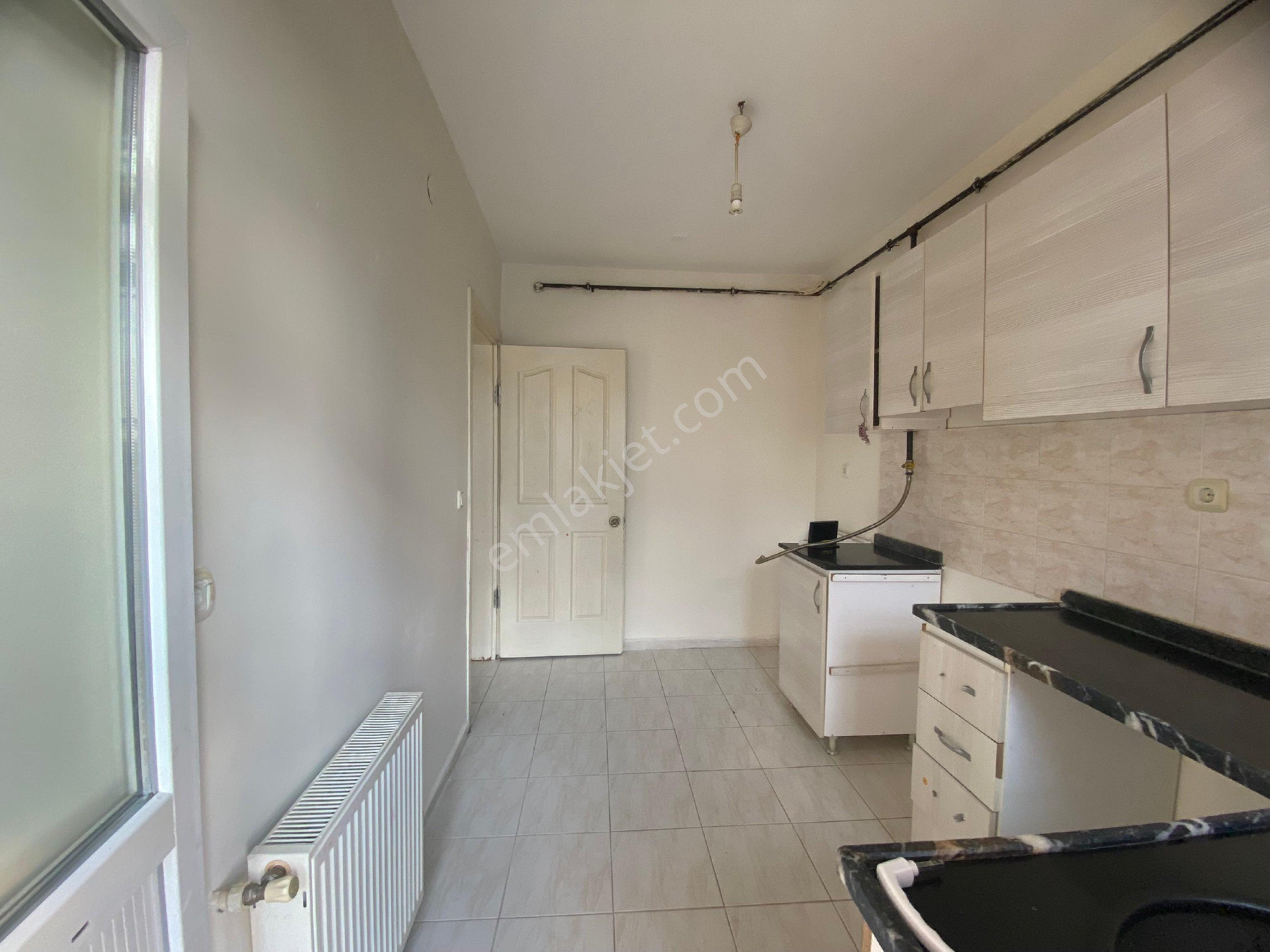 Remax Landden B.yoncalı Site İçi Satılık İskanlı 2+1 - Görsel 8