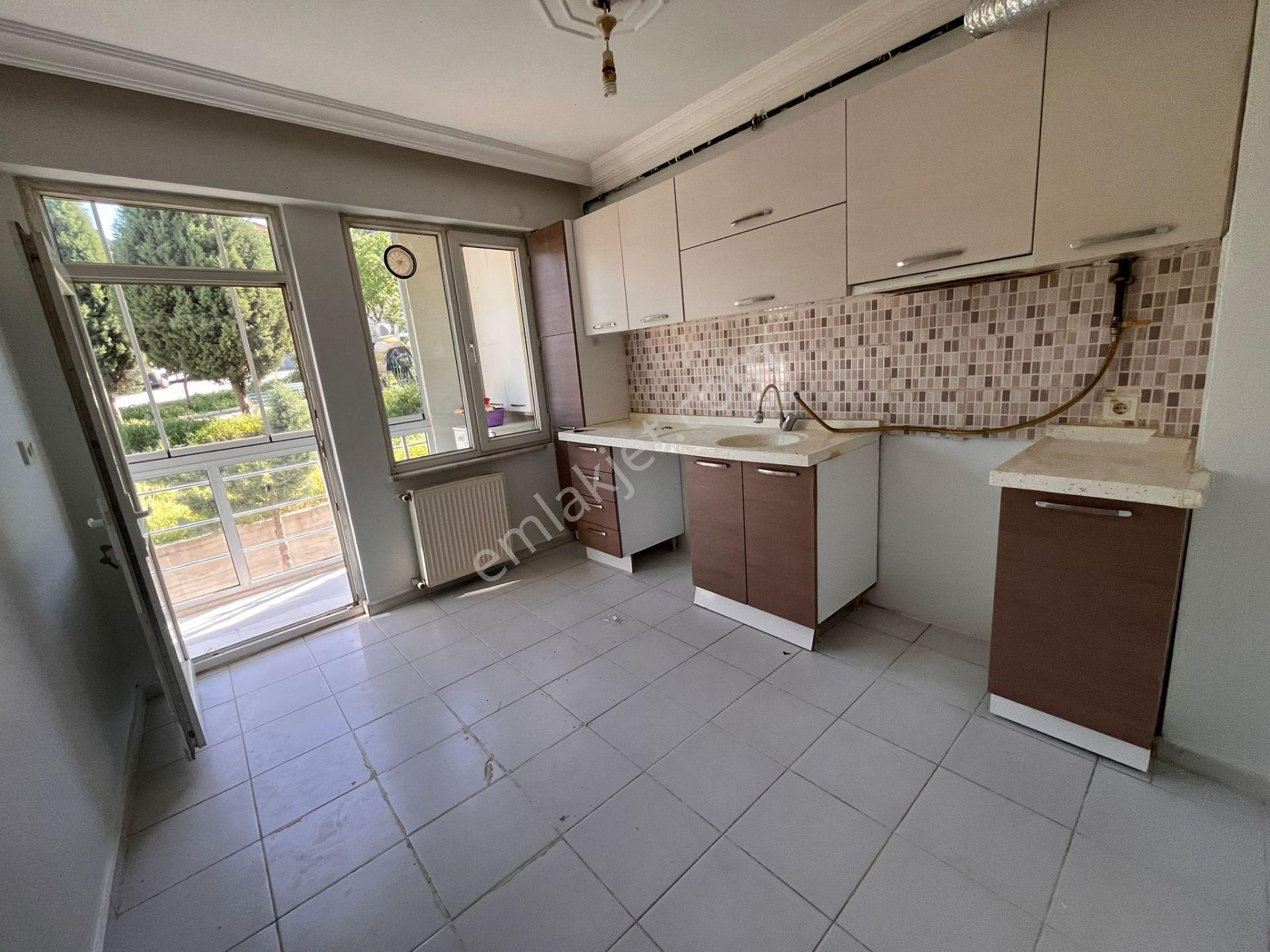 Deniz Yiğit Emlak'tan 30 Ağustos Mahallesinde Kiralık 2+1 Arakat Daire - Görsel 21