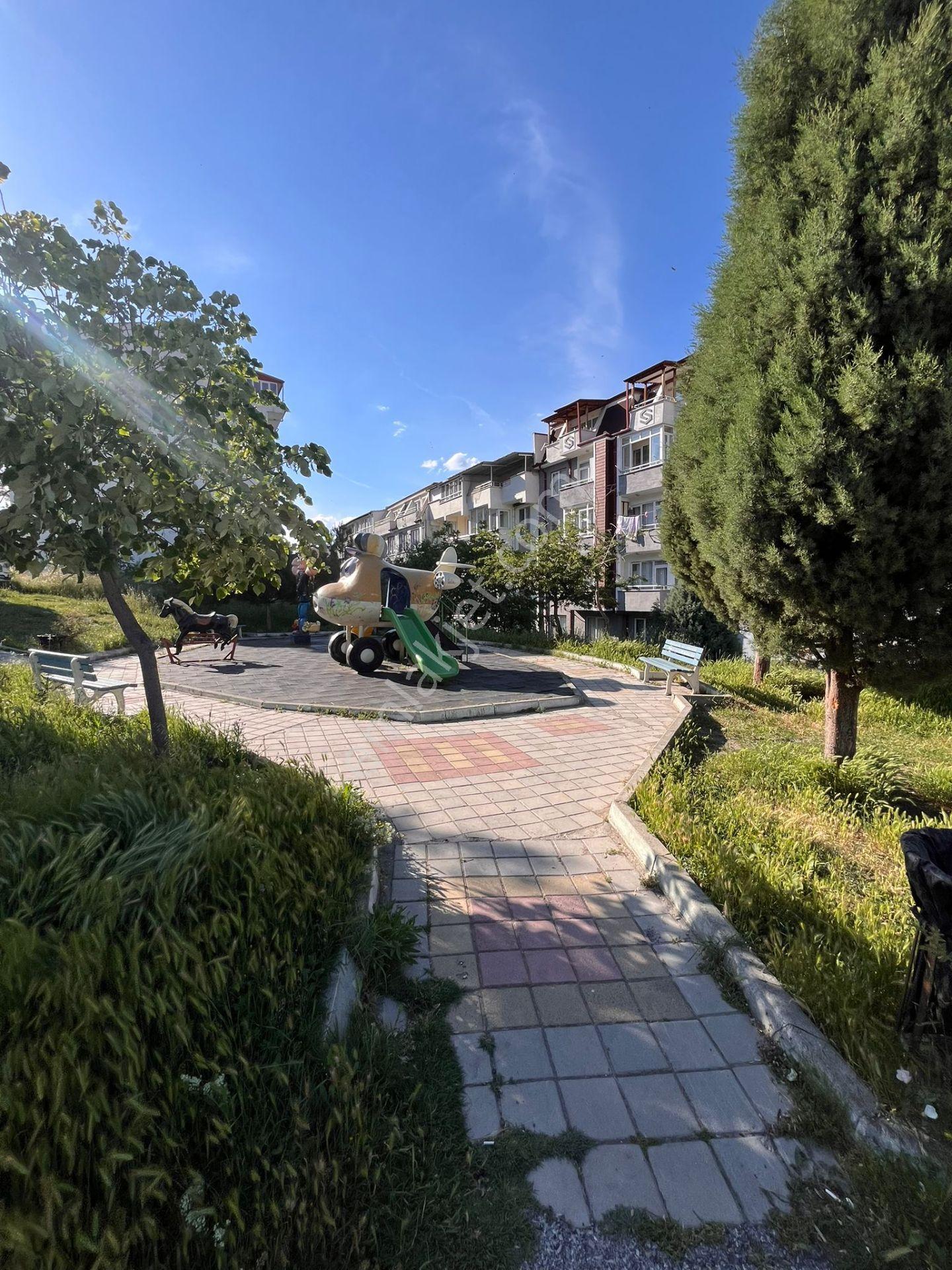 Deniz Yiğit Emlak'tan 30 Ağustos Mahallesinde Kiralık 2+1 Arakat Daire - Görsel 15