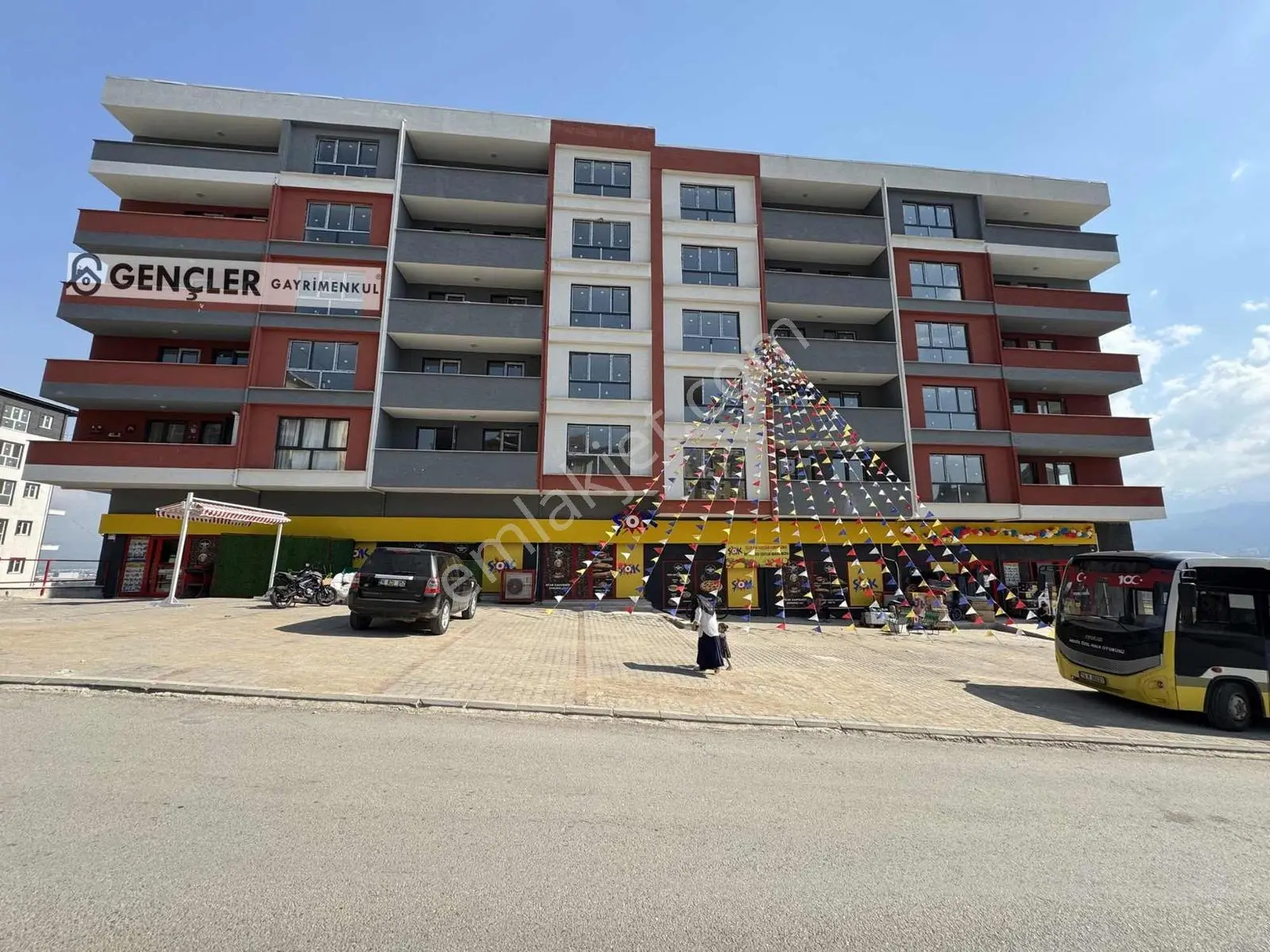 Gençler Gayrimenkul'den 3+1 Sıfır Daire