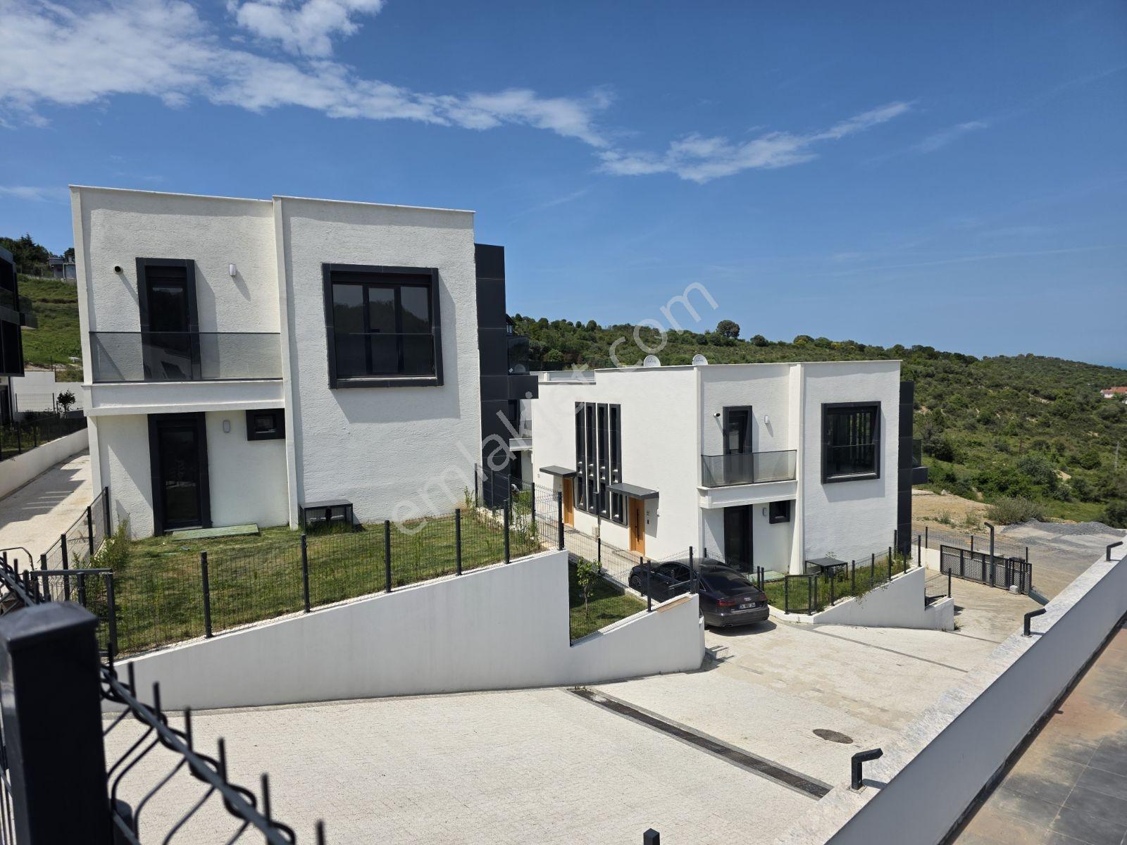Remax Anka'dan Site İçi Deniz Manzaralı Satılık 1+1 Daire - Görsel 3
