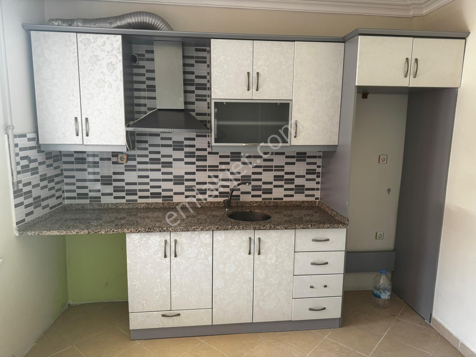 Emek Emlak'tan Mimar Sinan Mah.de Kiralık 2+1 Daire K-3076 - Görsel 3