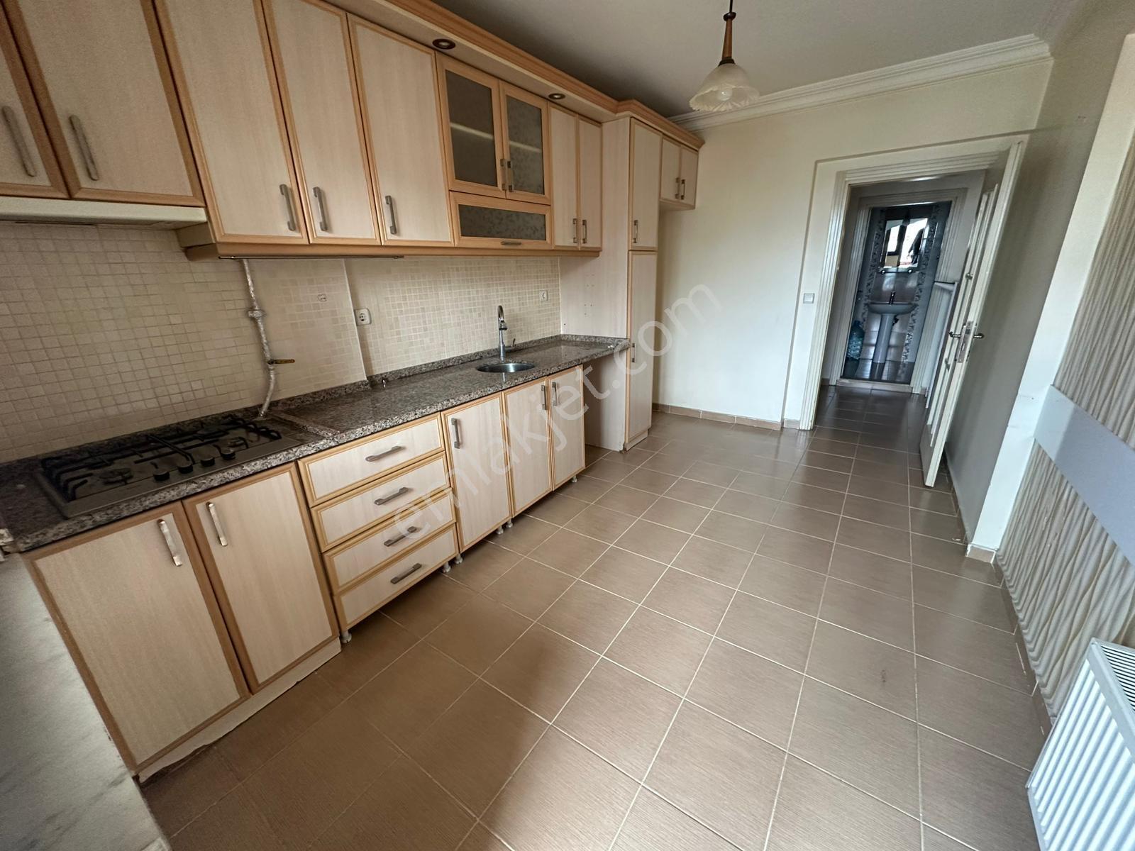 Korucuk Merkez'de Kiralık 3+1 Ara Kat Daire - Turgut Gayrimenkul - Görsel 28